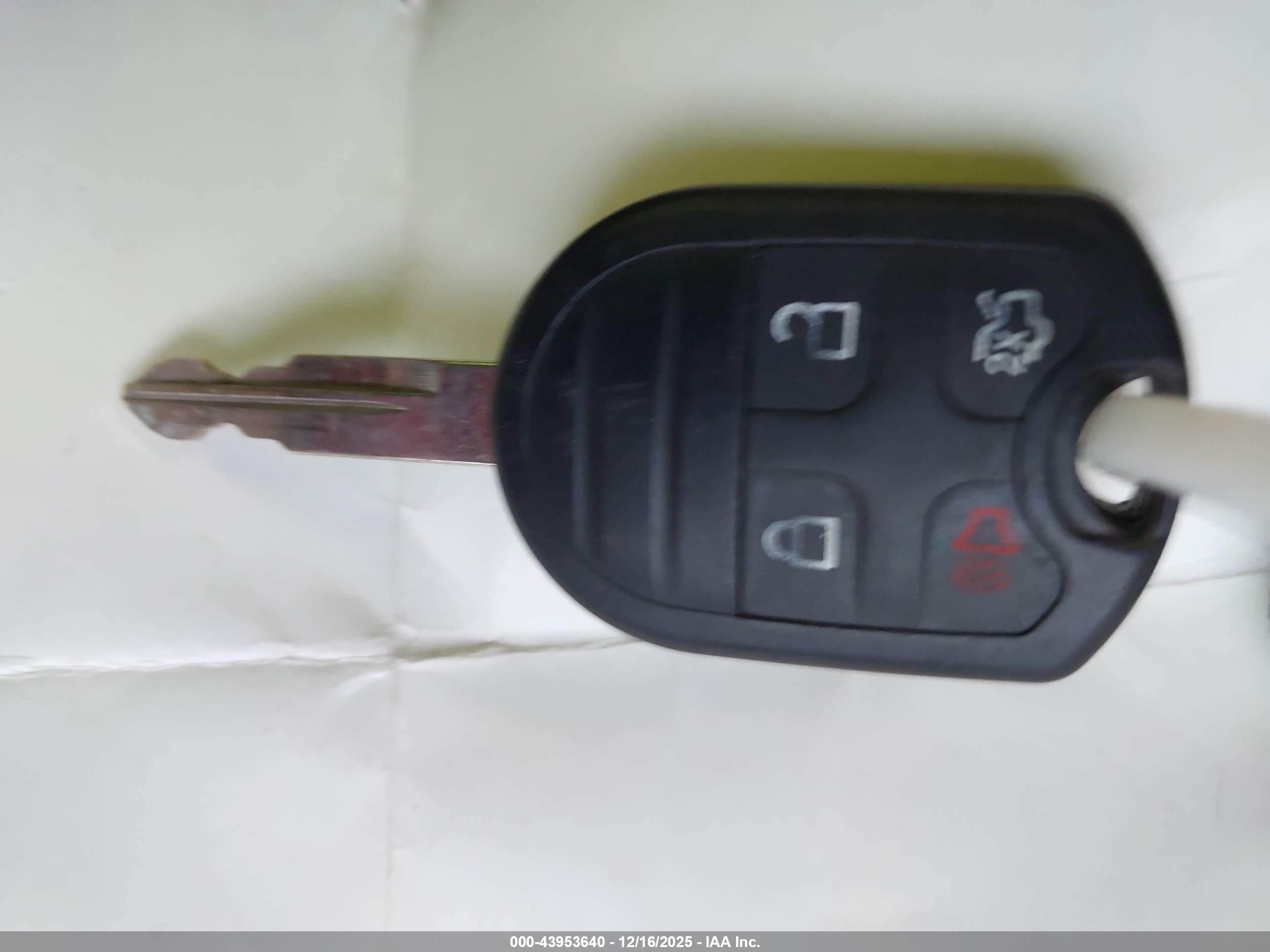 FORD ESCAPE image 11