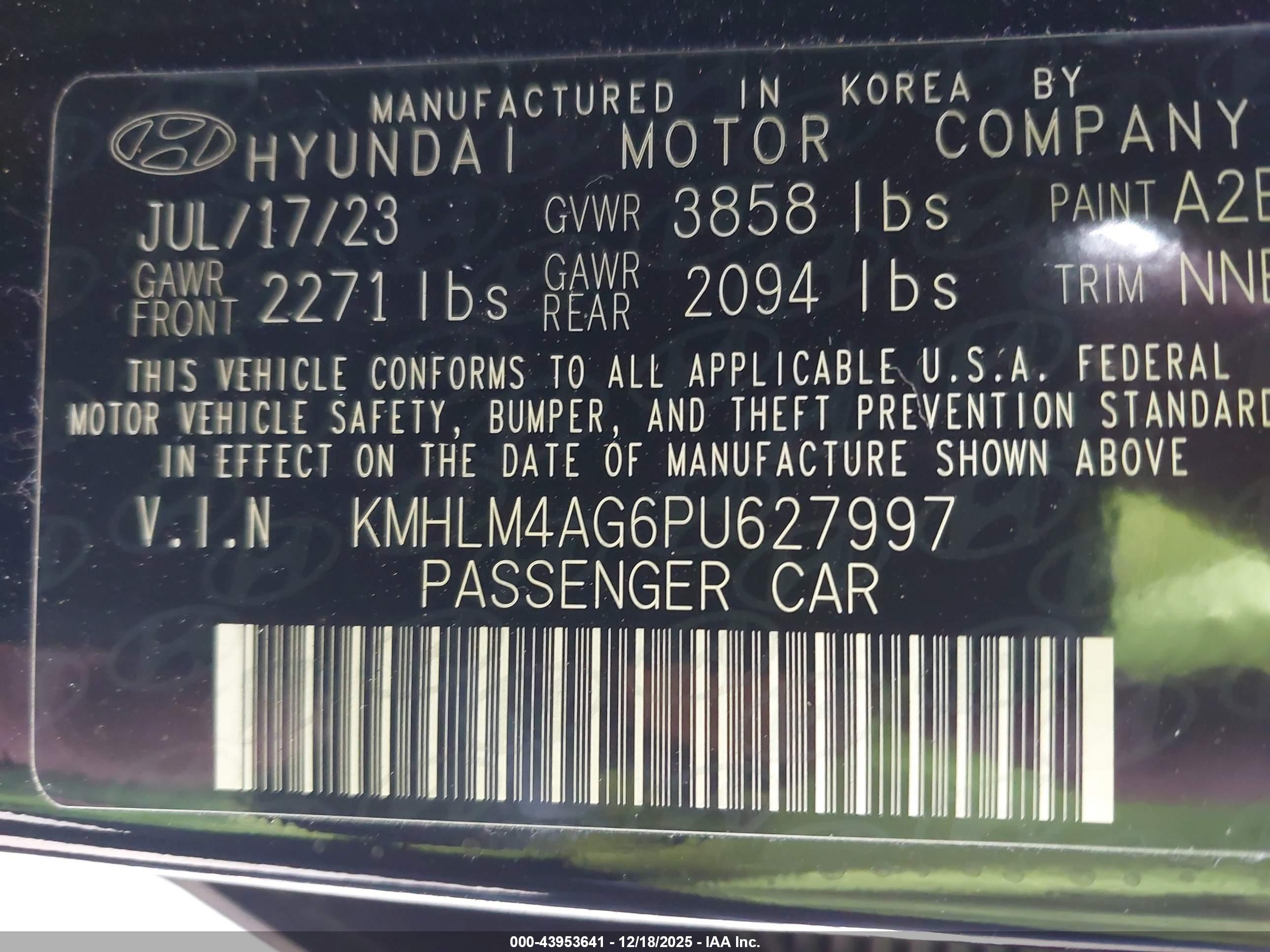 HYUNDAI ELANTRA image 9