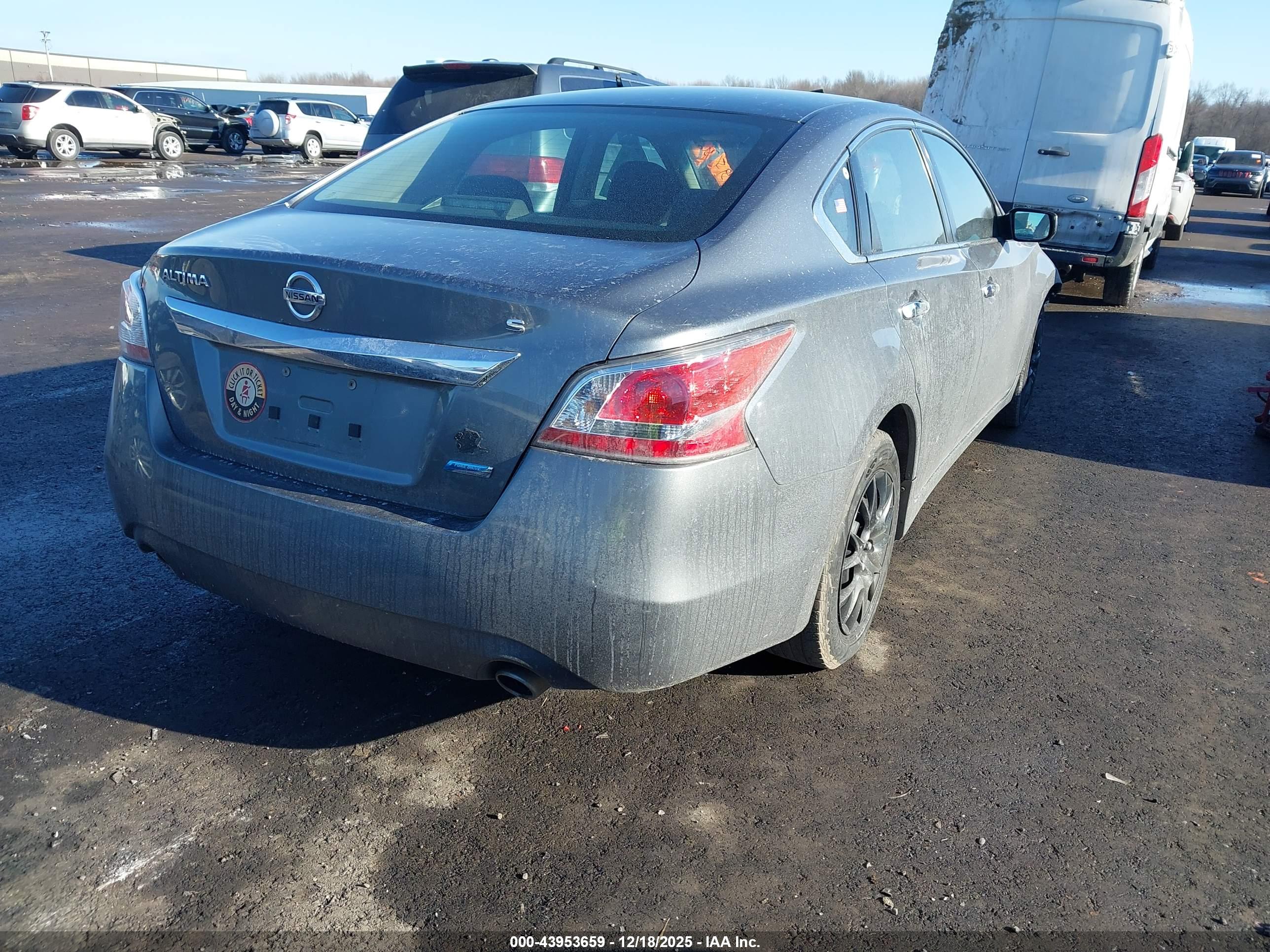NISSAN ALTIMA image 4