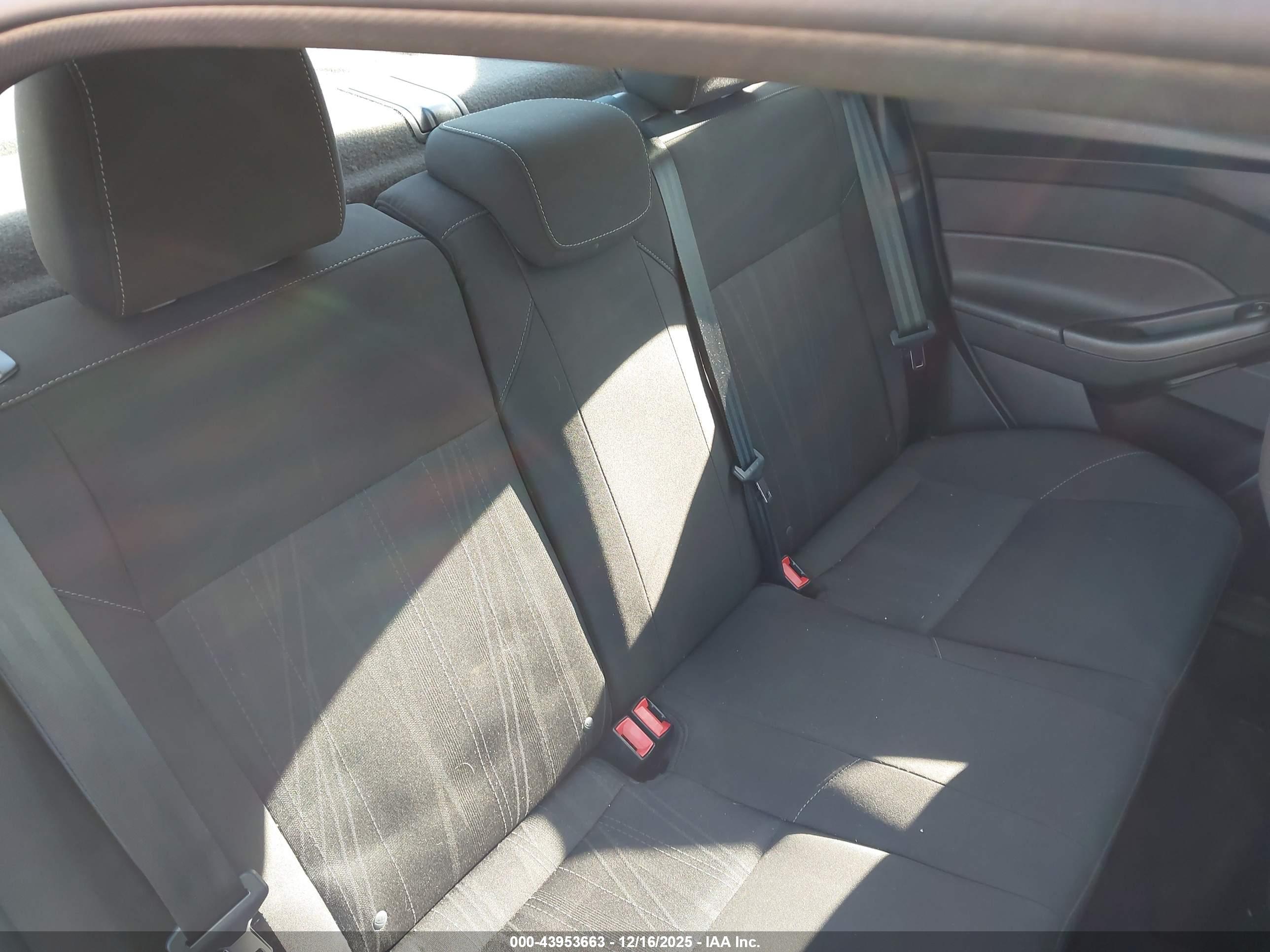 FORD FOCUS image 8