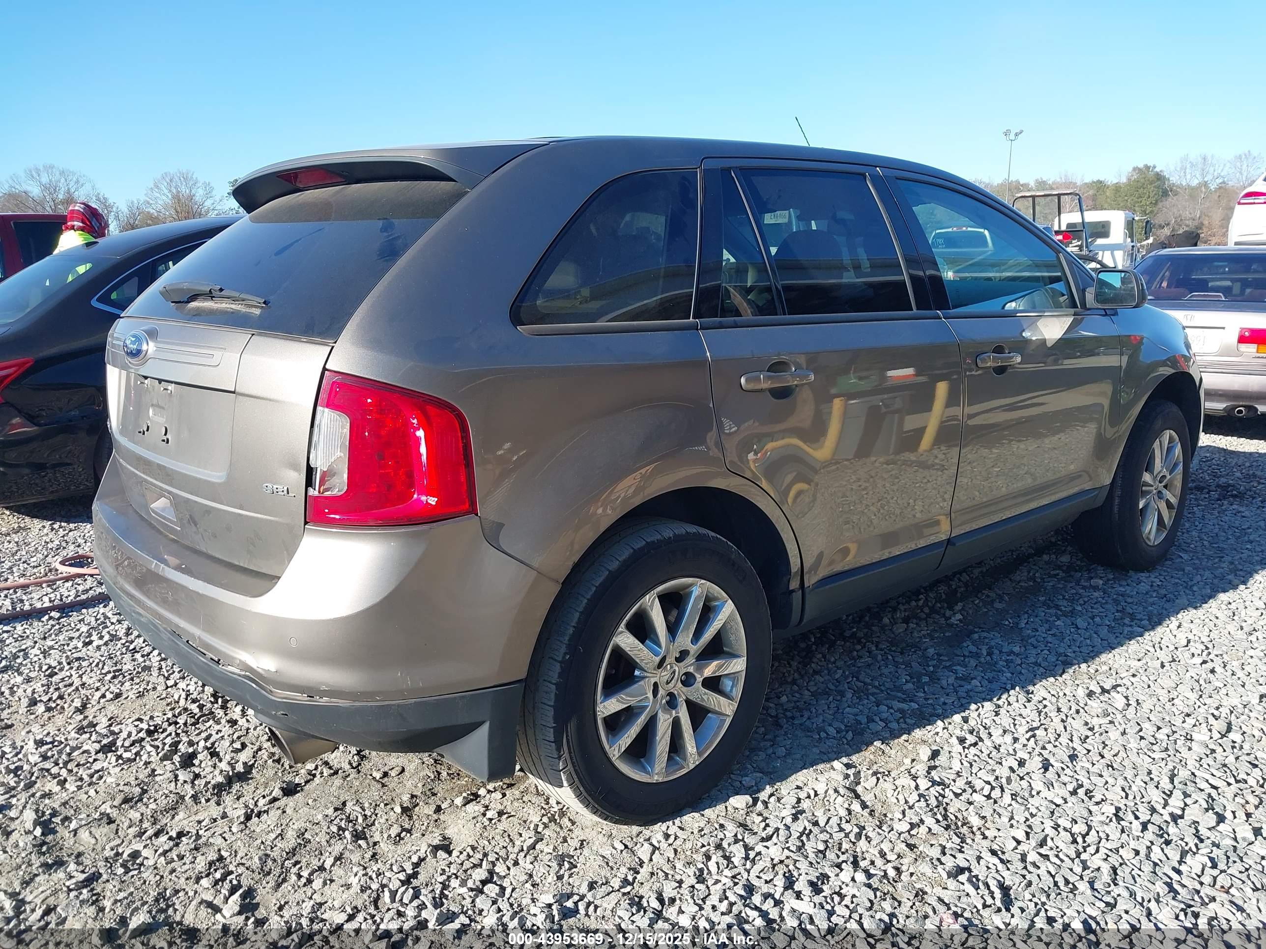 FORD EDGE image 4