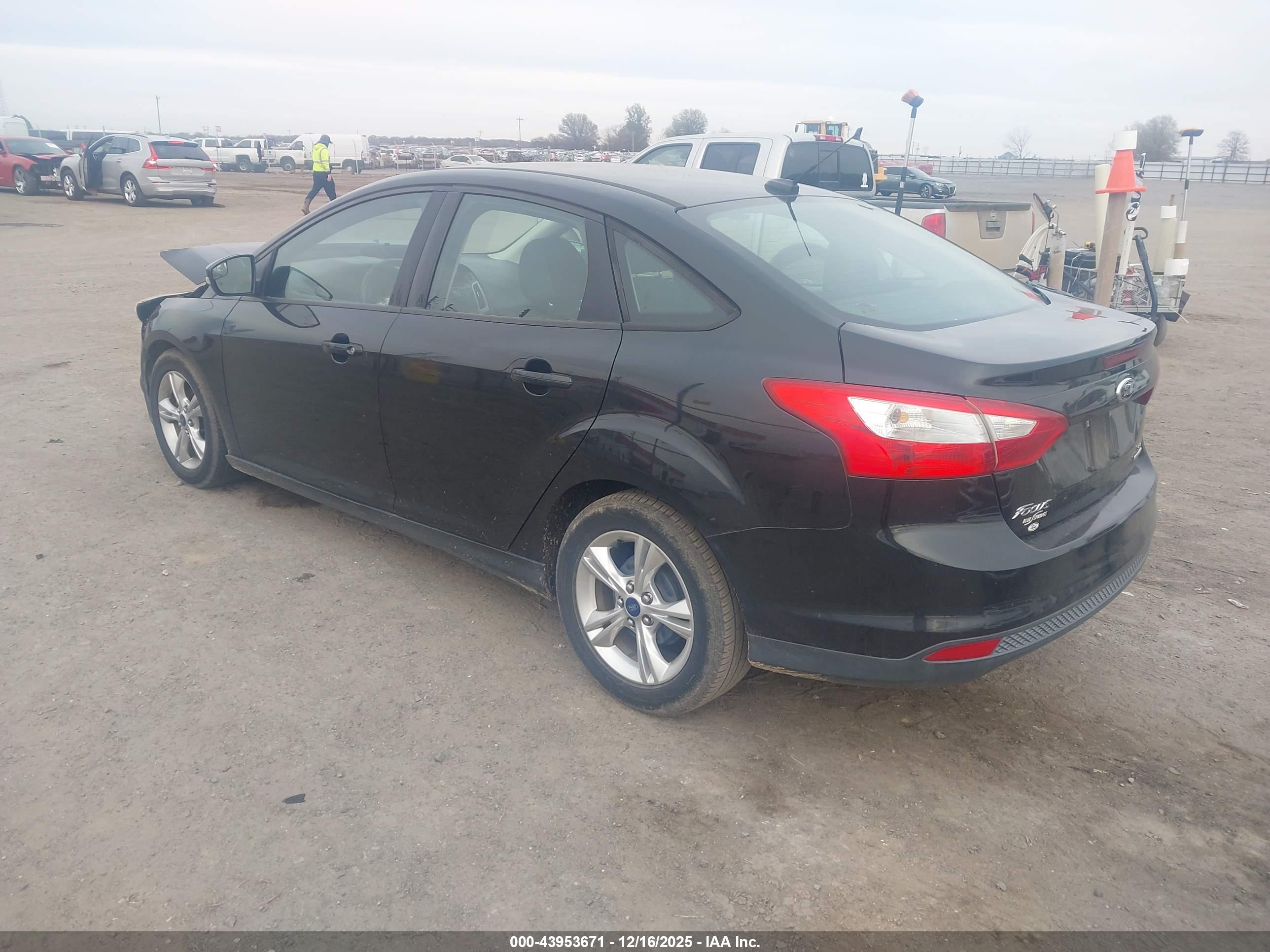 FORD FOCUS image 3