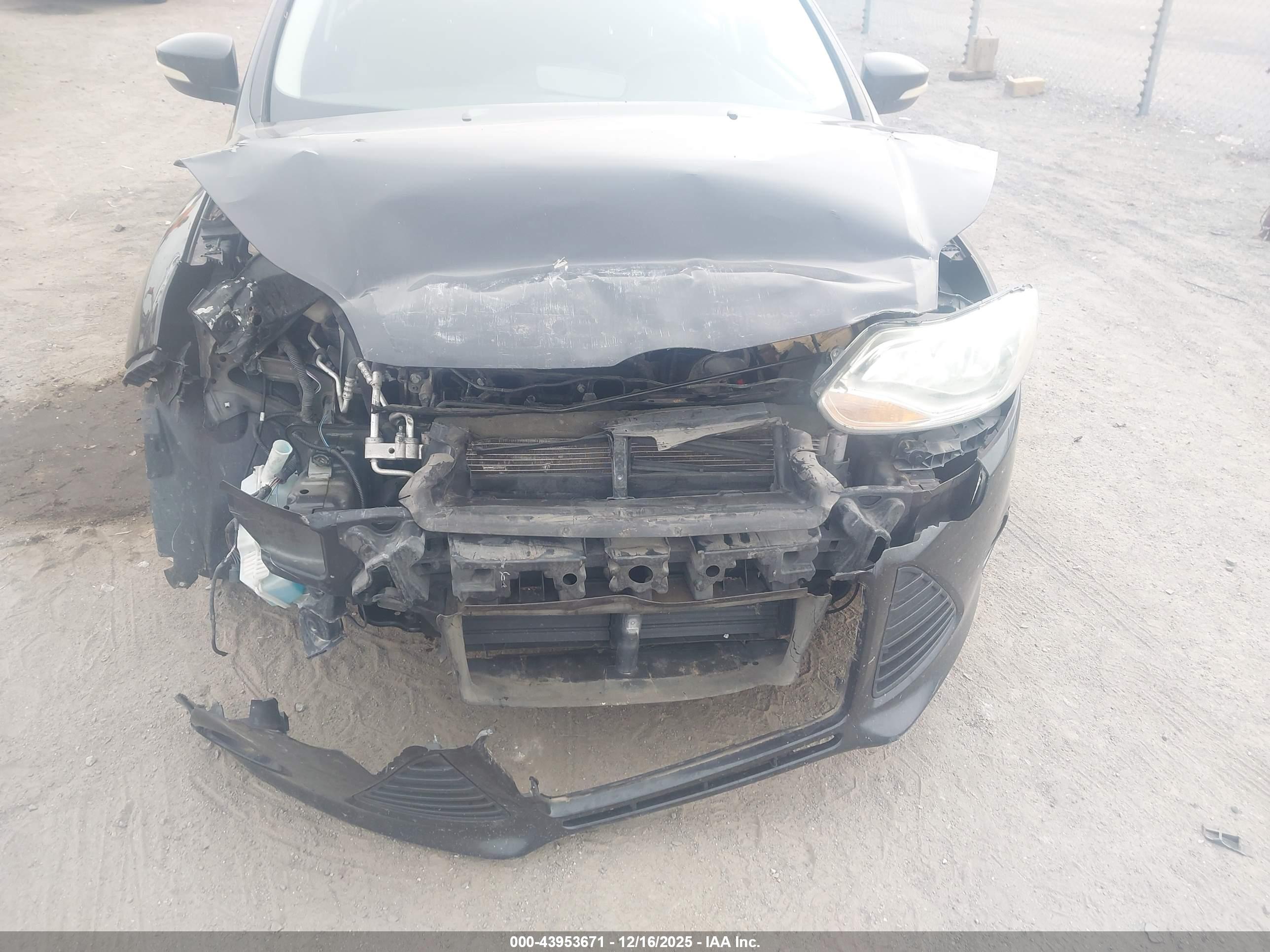 FORD FOCUS image 6