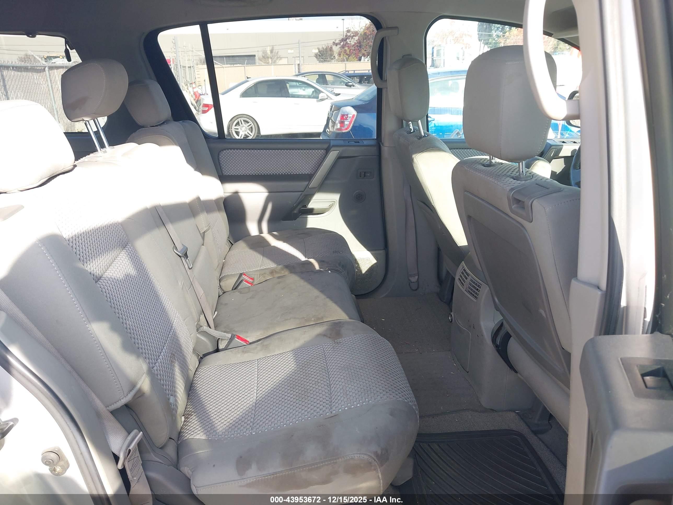 NISSAN PATHFINDER image 8