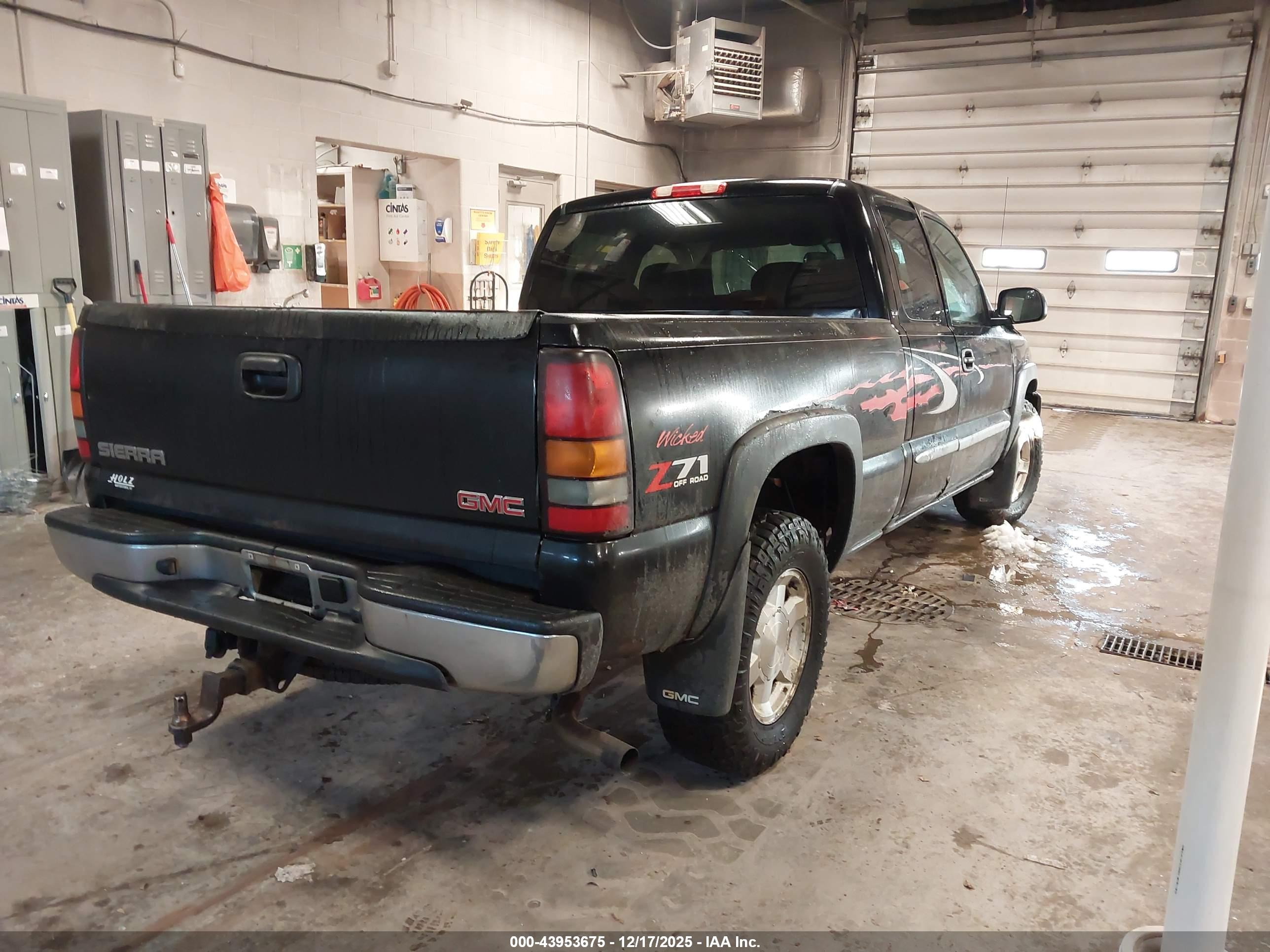 GMC SIERRA image 4