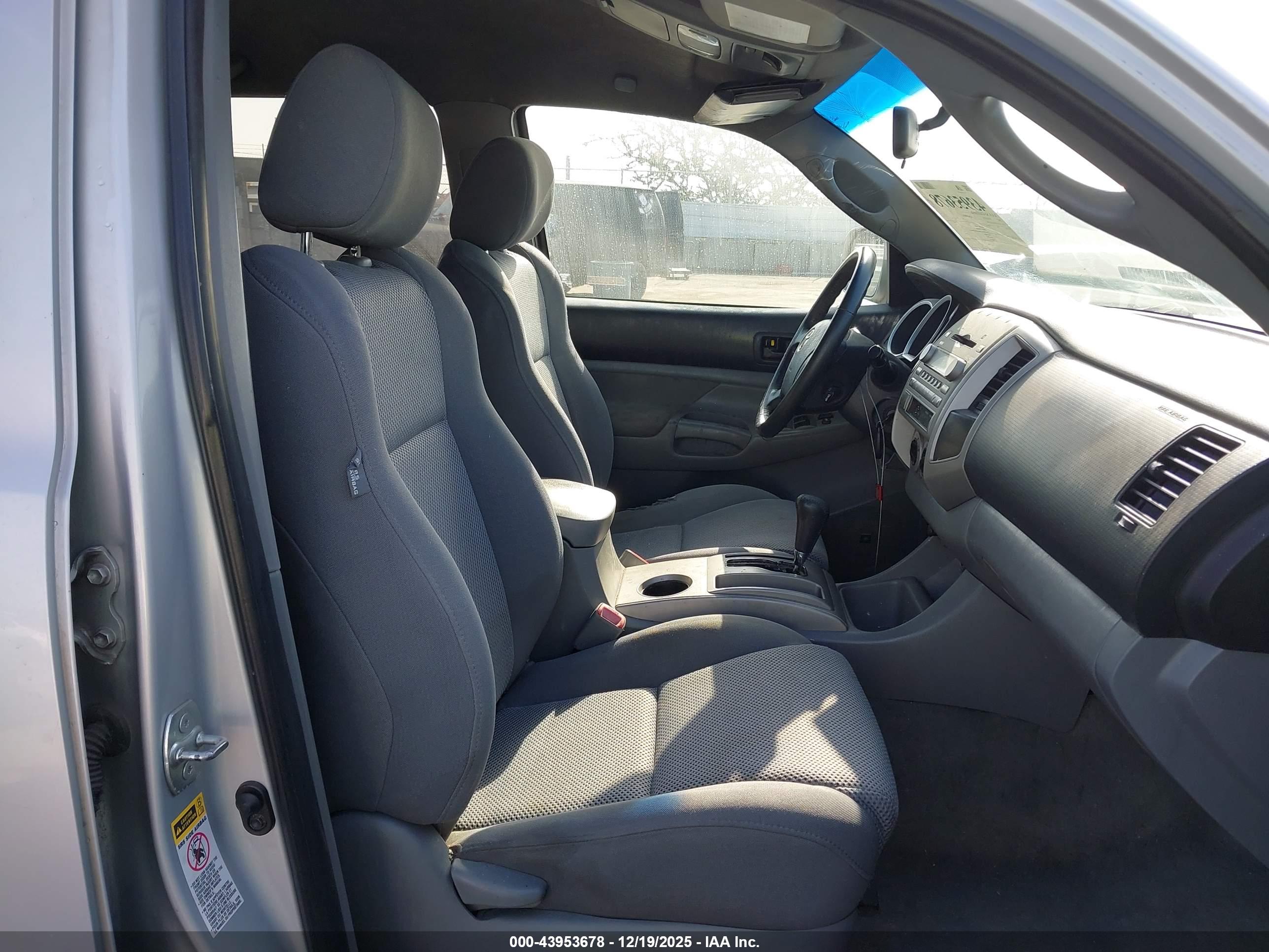 TOYOTA TACOMA image 5