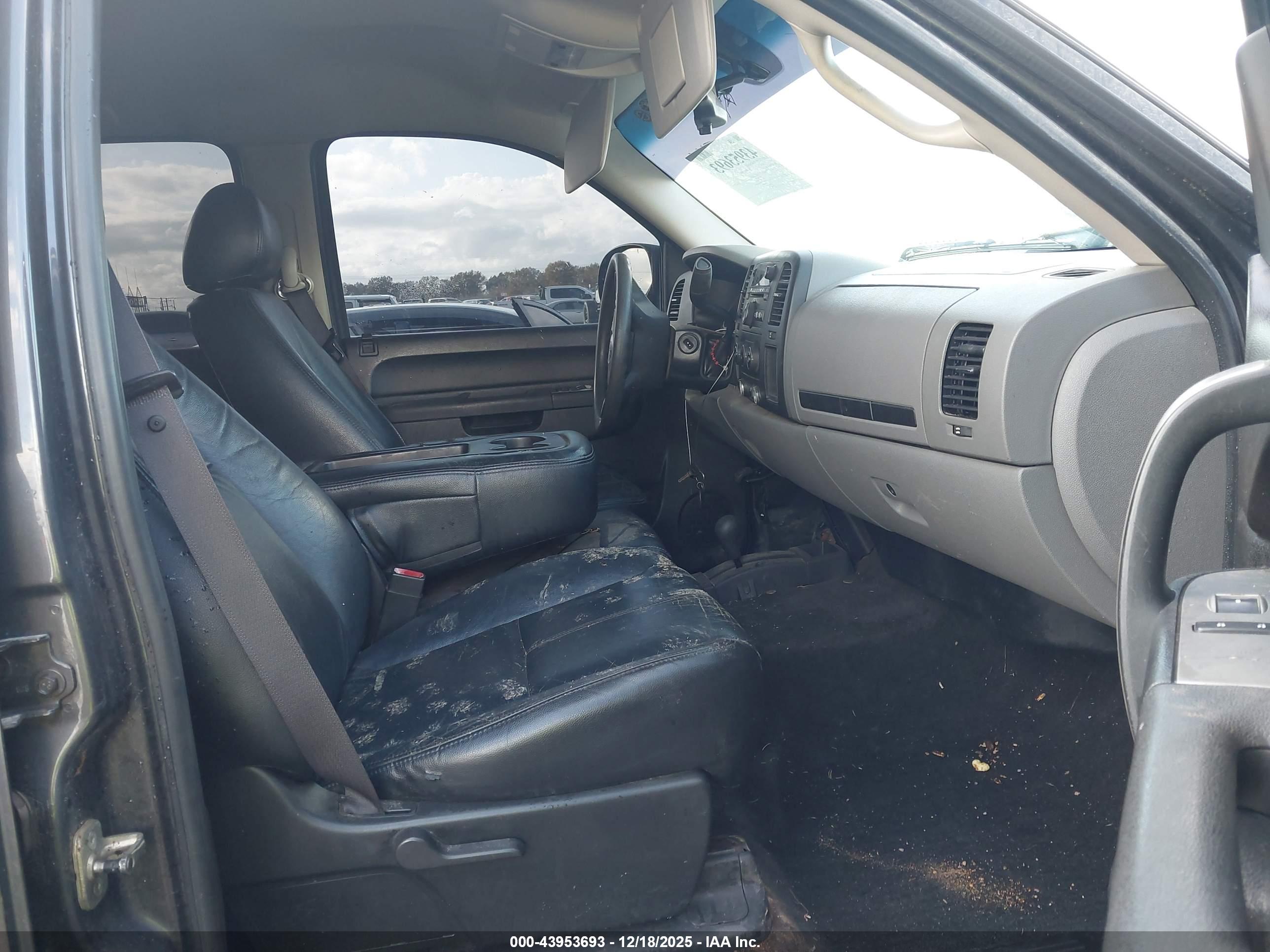 GMC SIERRA image 5