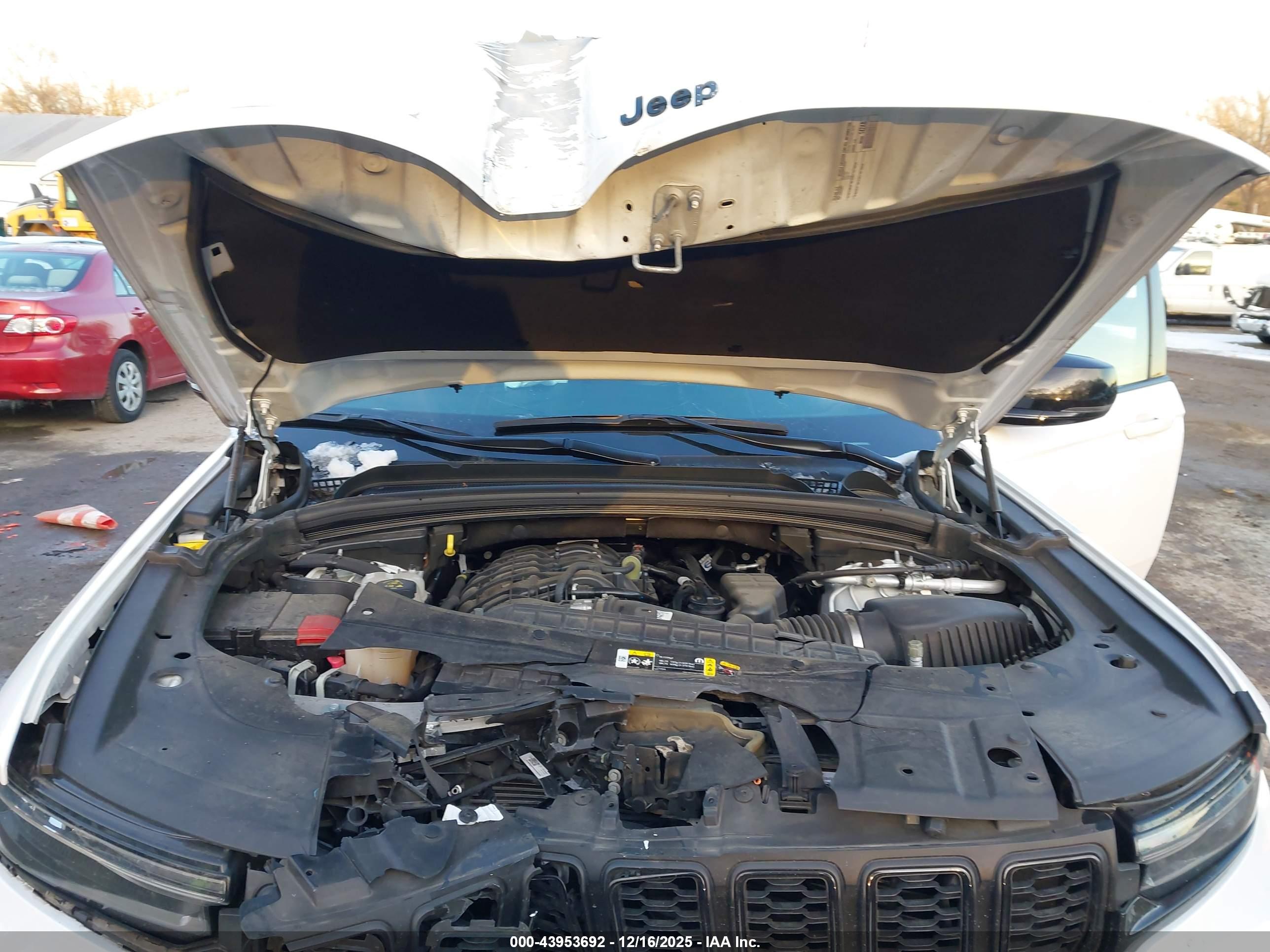 JEEP GRAND image 10