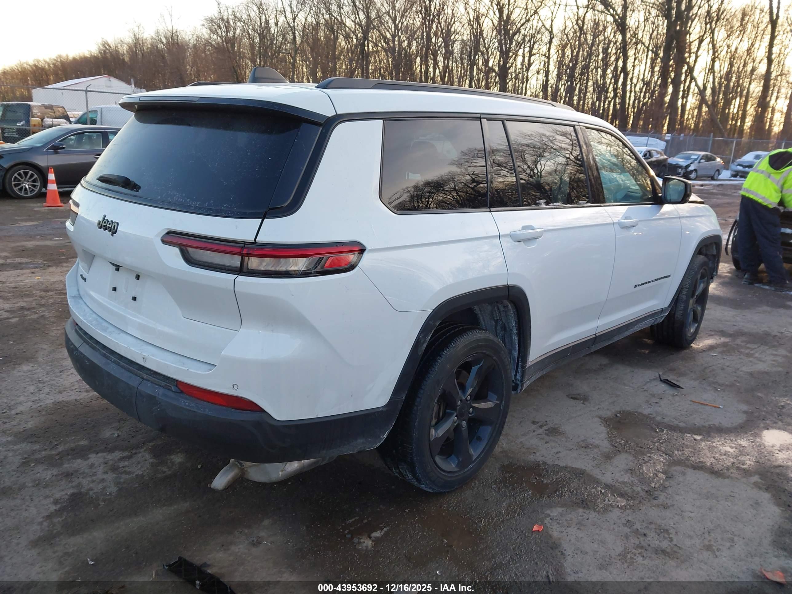 JEEP GRAND image 4