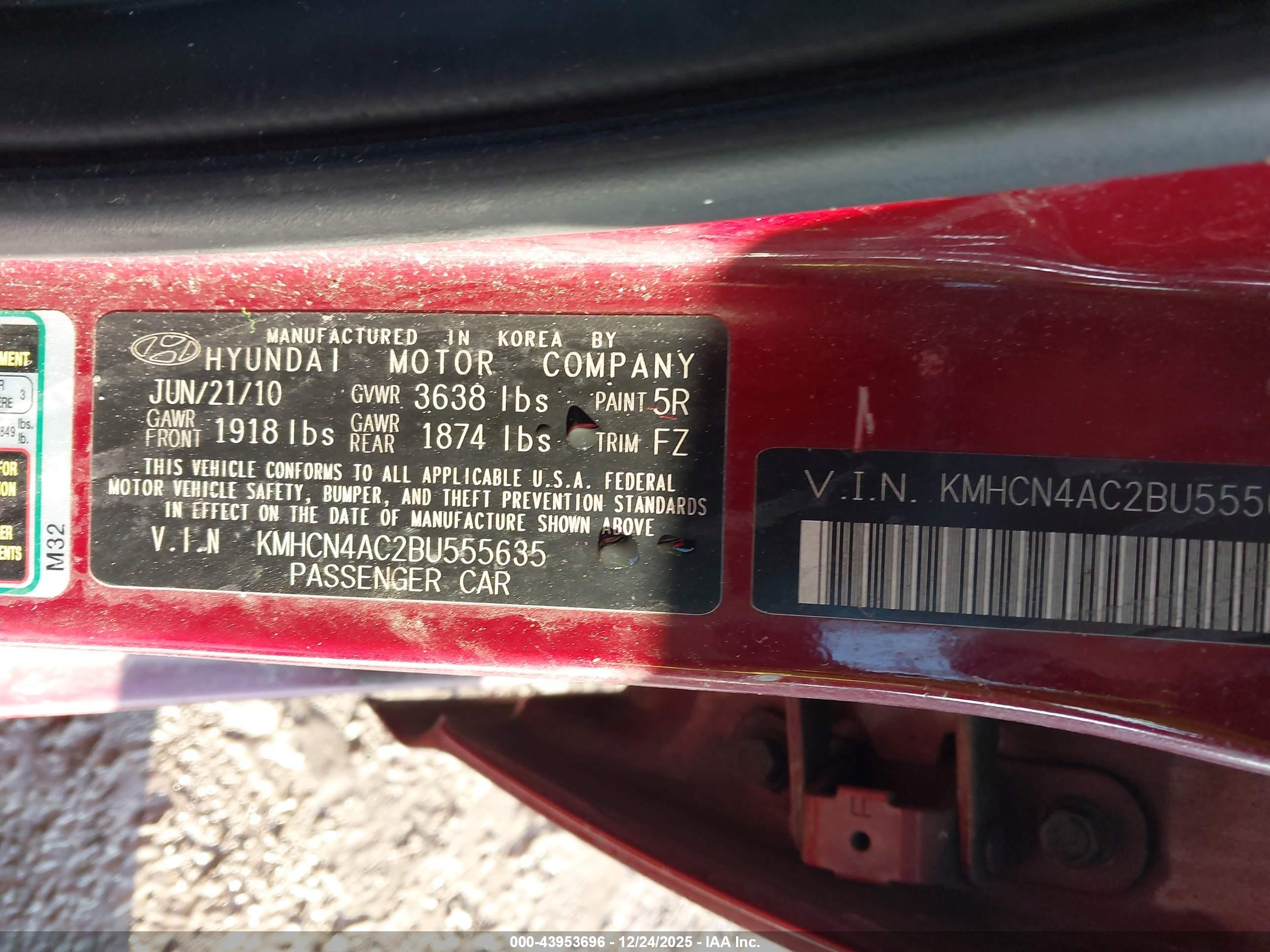 HYUNDAI ACCENT image 9