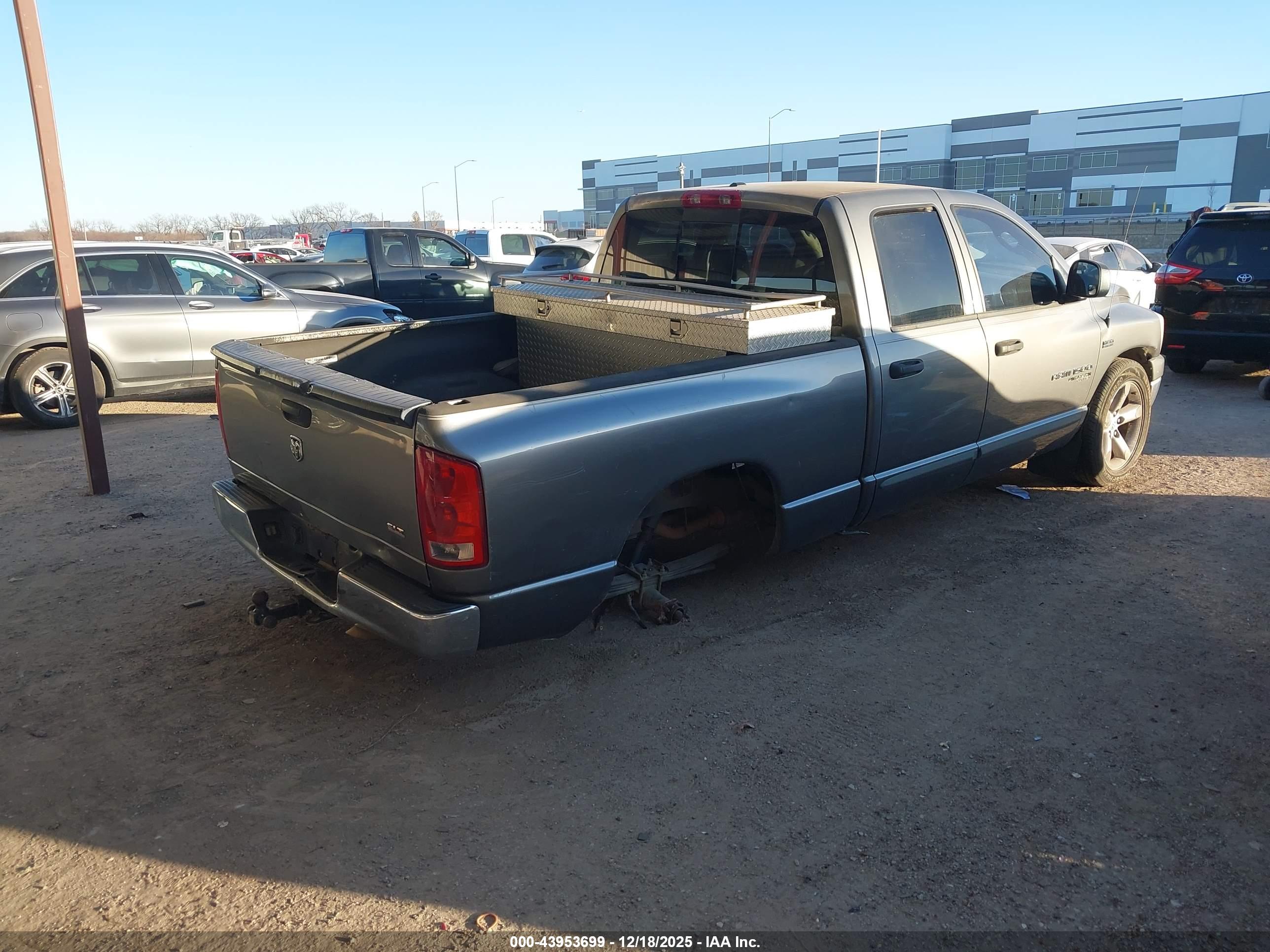 DODGE RAM image 4