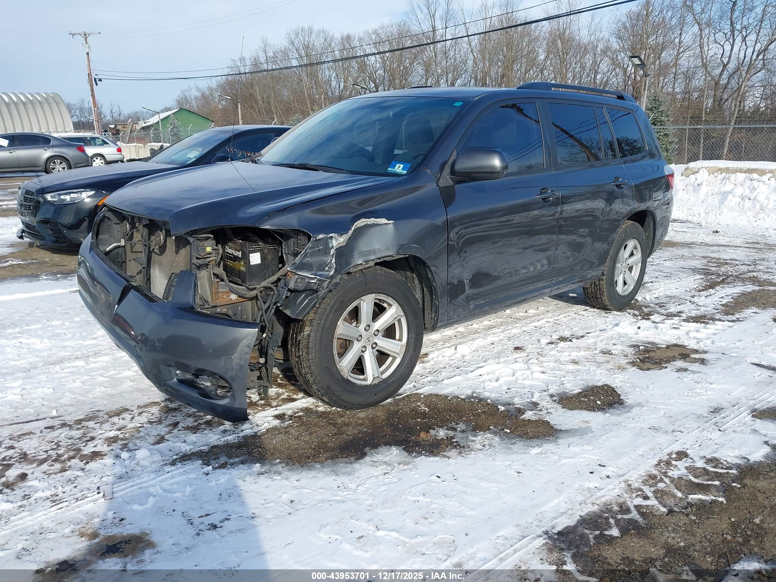 TOYOTA HIGHLANDER image 2
