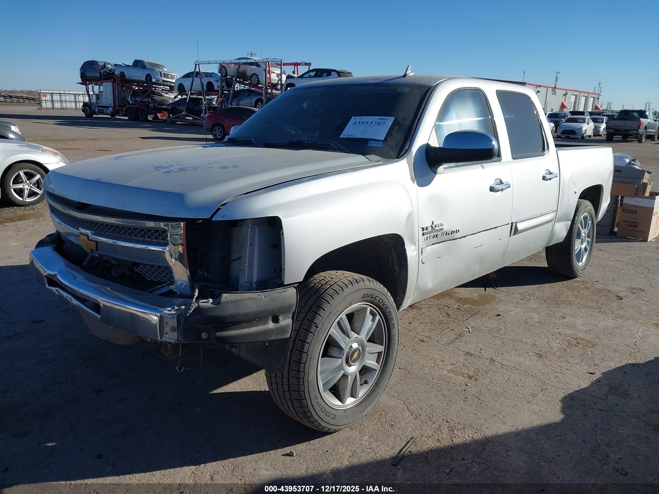 CHEVROLET SILVERADO image 2