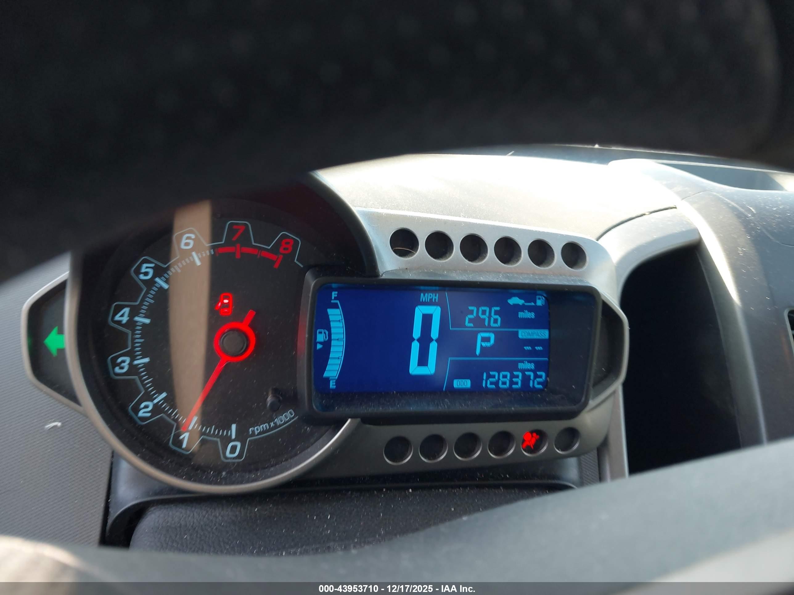 CHEVROLET SONIC image 7