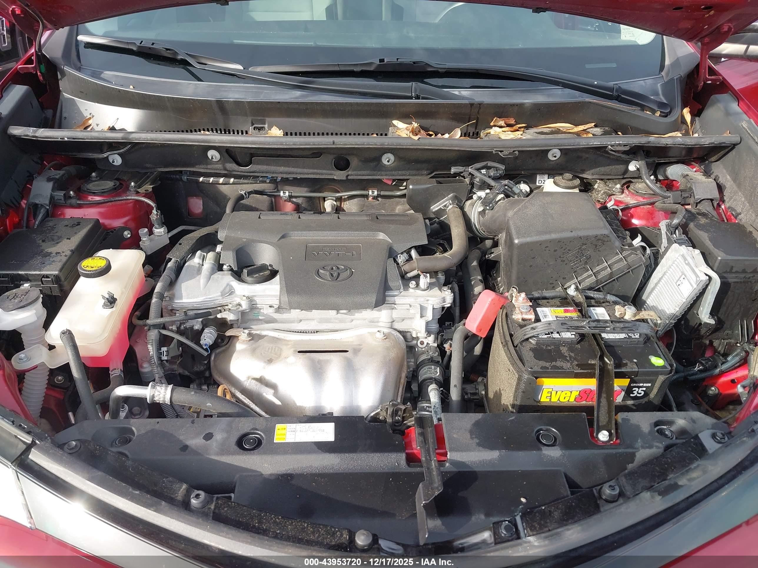 TOYOTA RAV4 image 10
