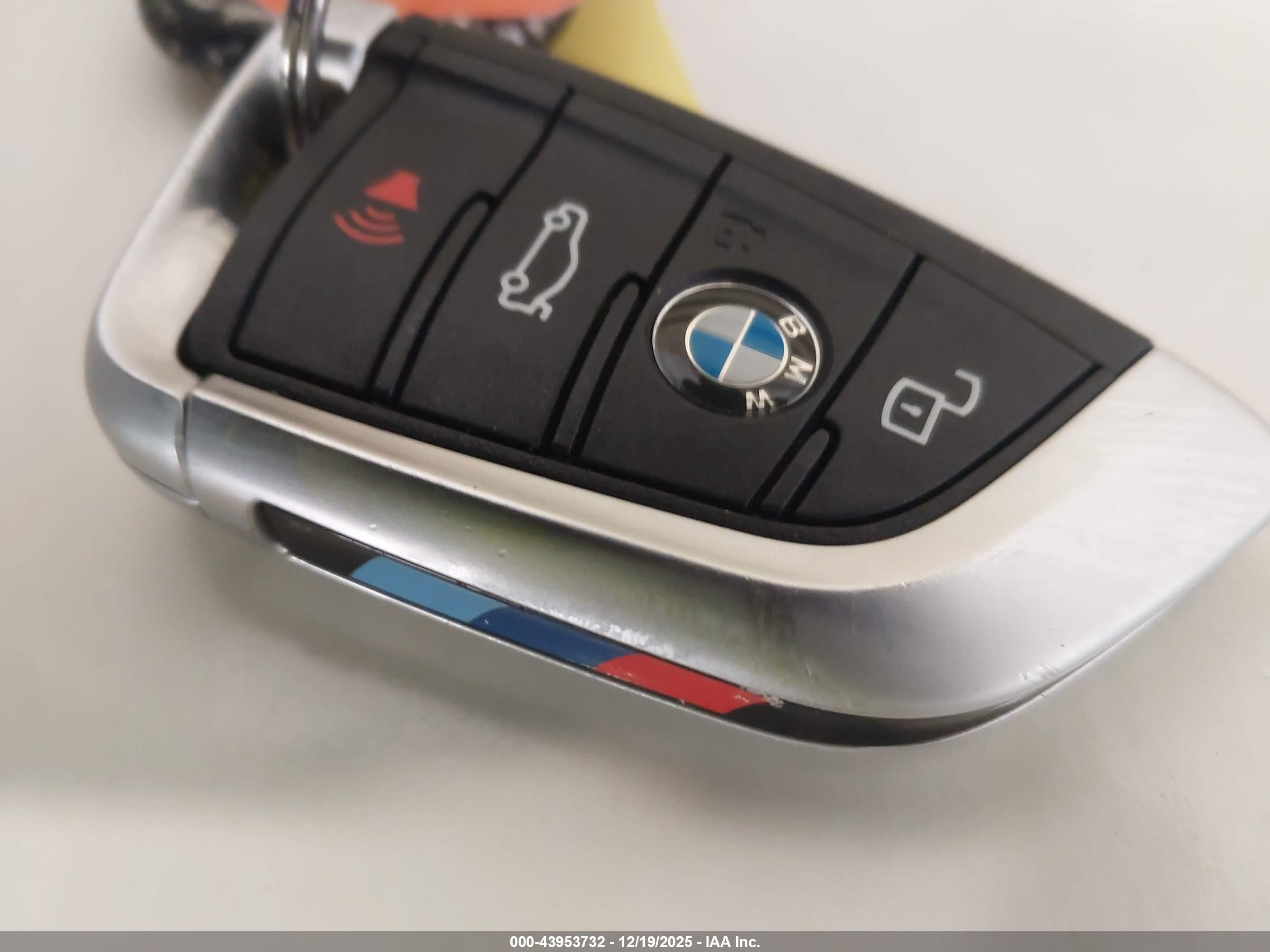 BMW M4 image 11