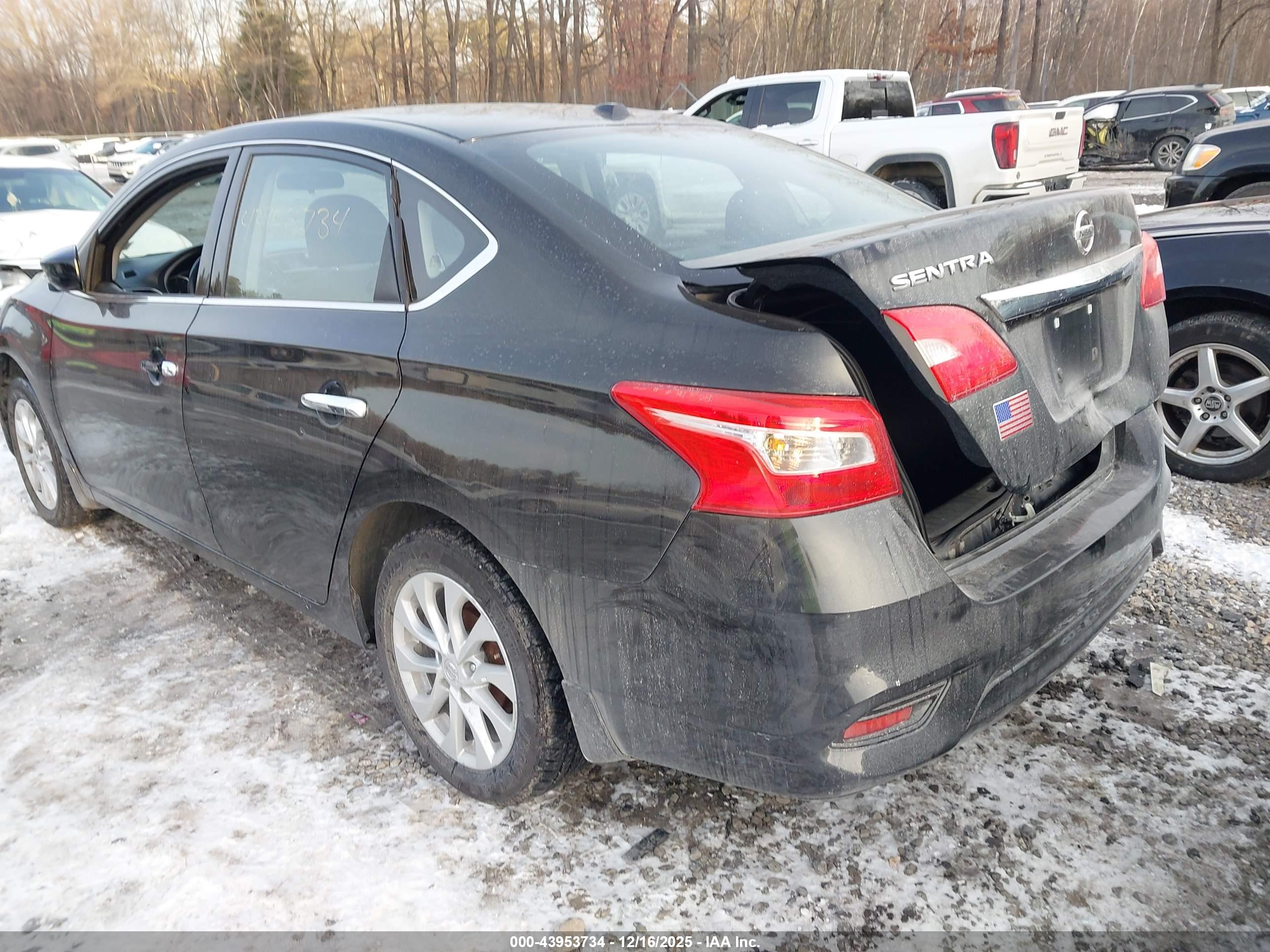 NISSAN SENTRA image 3