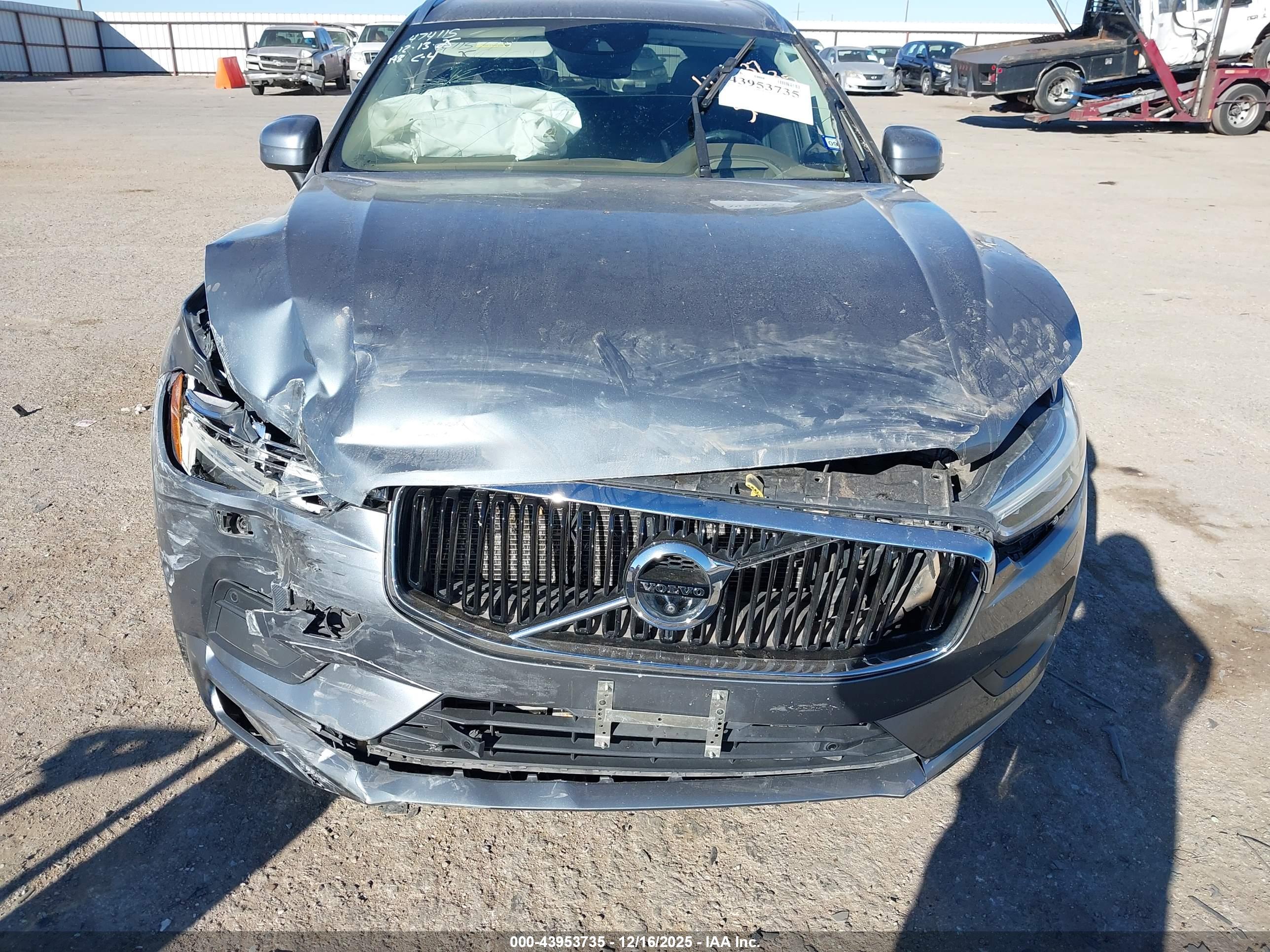 VOLVO XC60 image 6