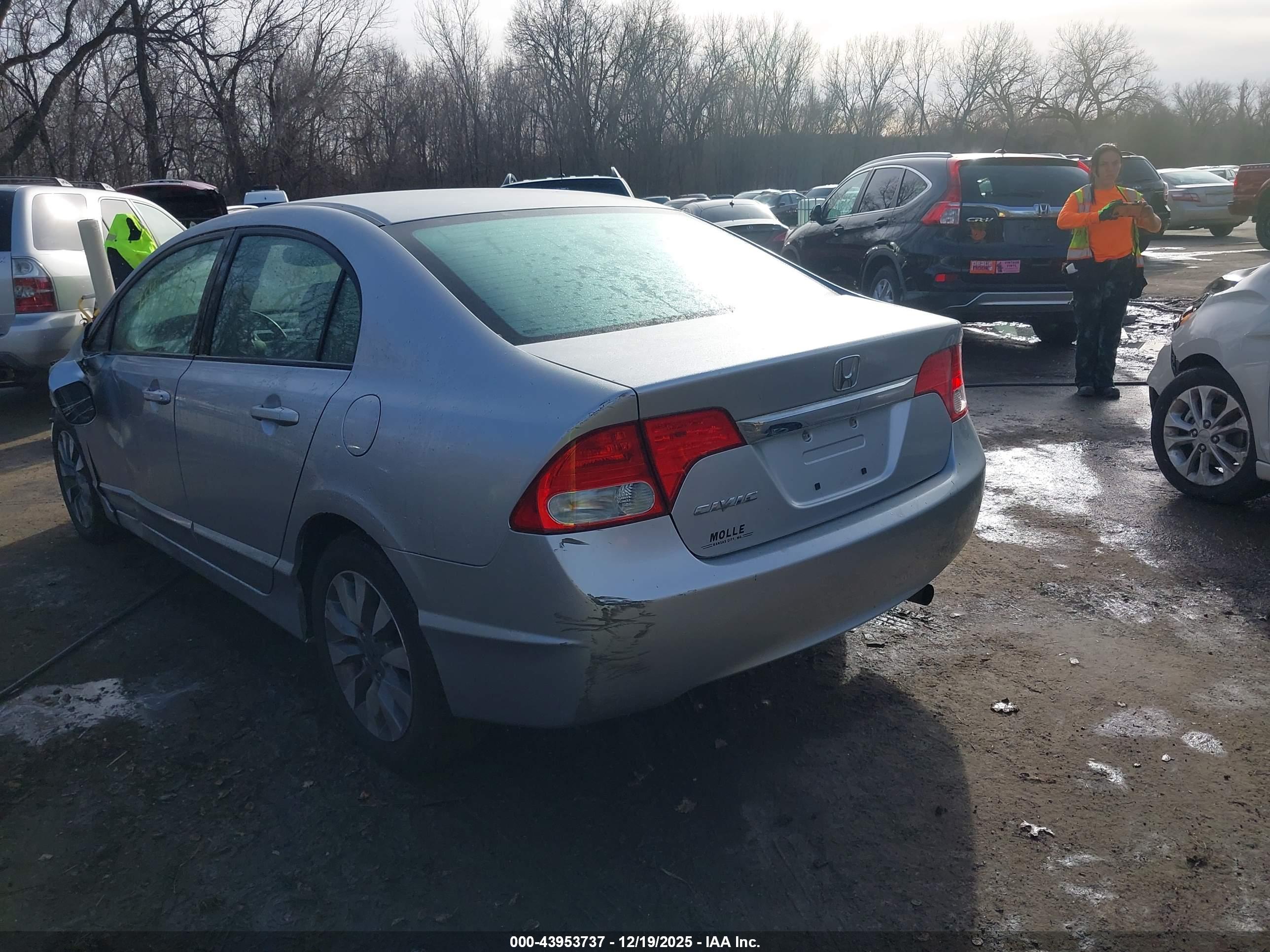 HONDA CIVIC image 3