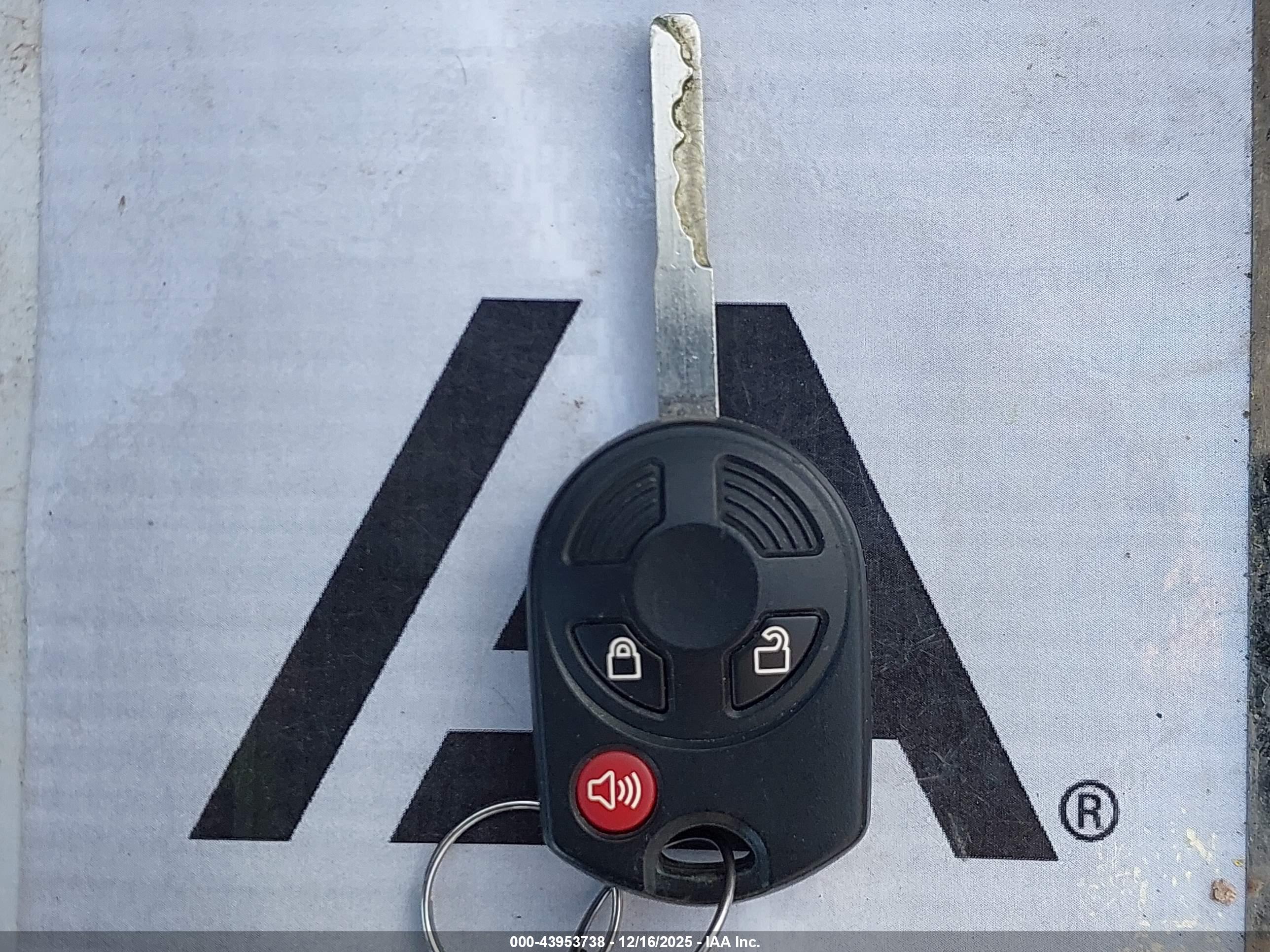 FORD ESCAPE image 11