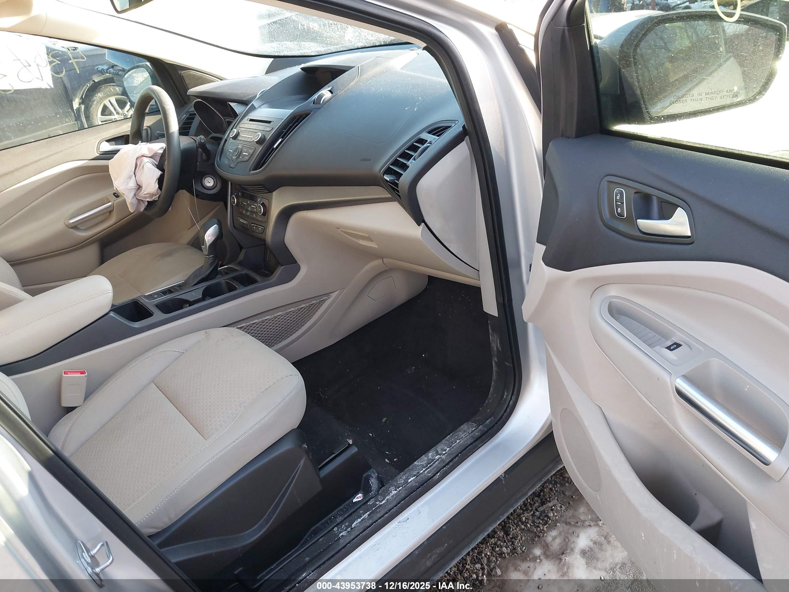 FORD ESCAPE image 5