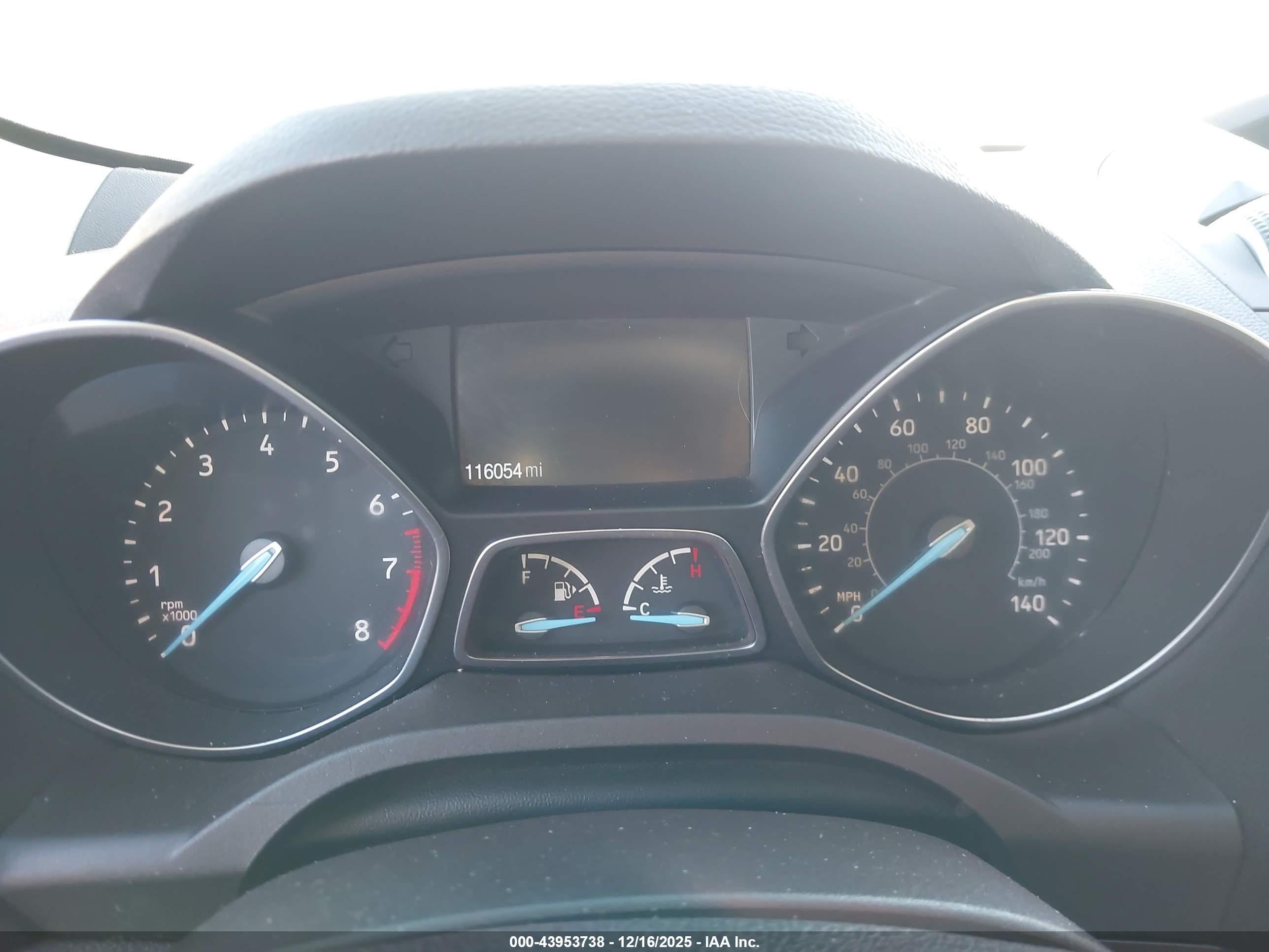 FORD ESCAPE image 7