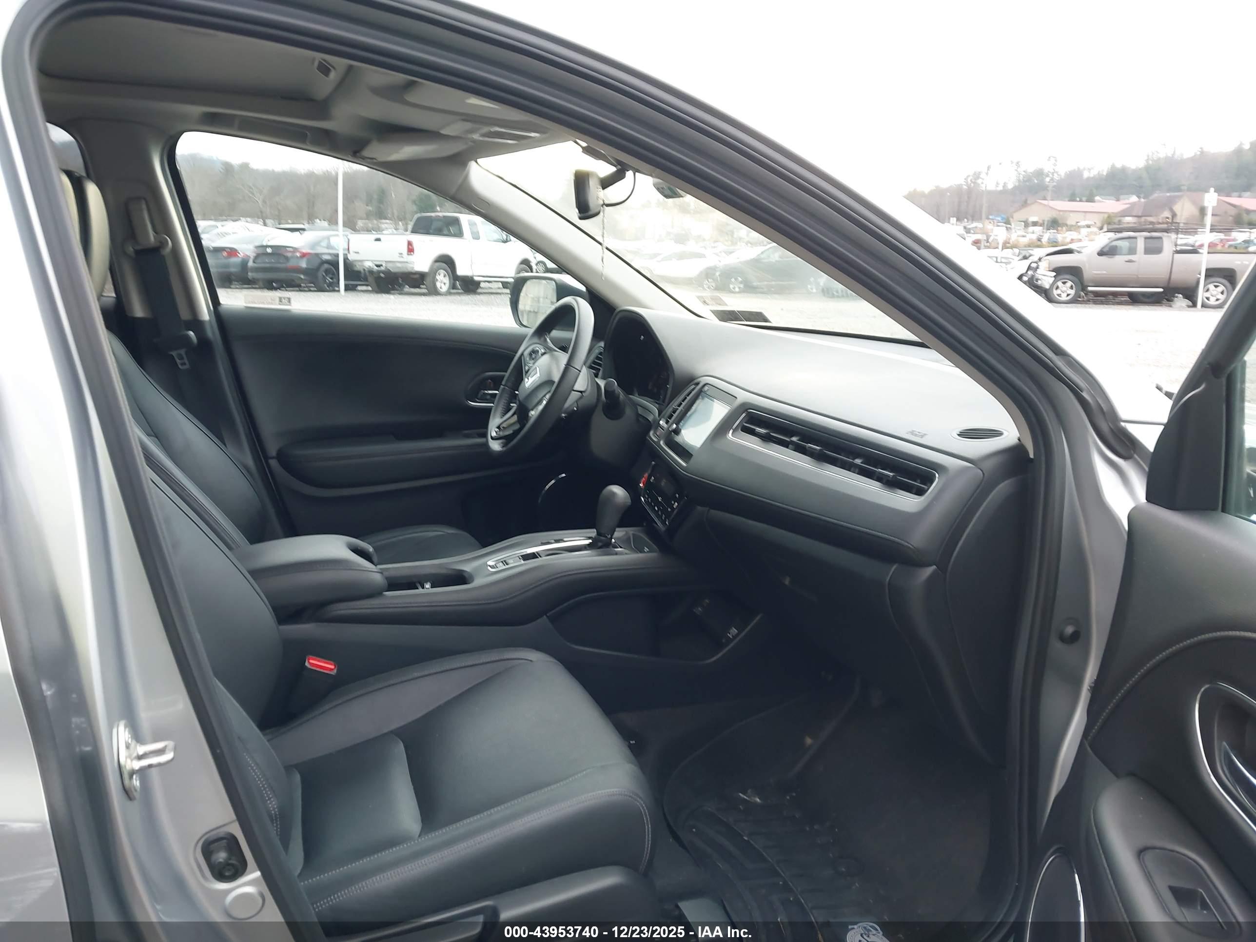 HONDA HR-V image 5