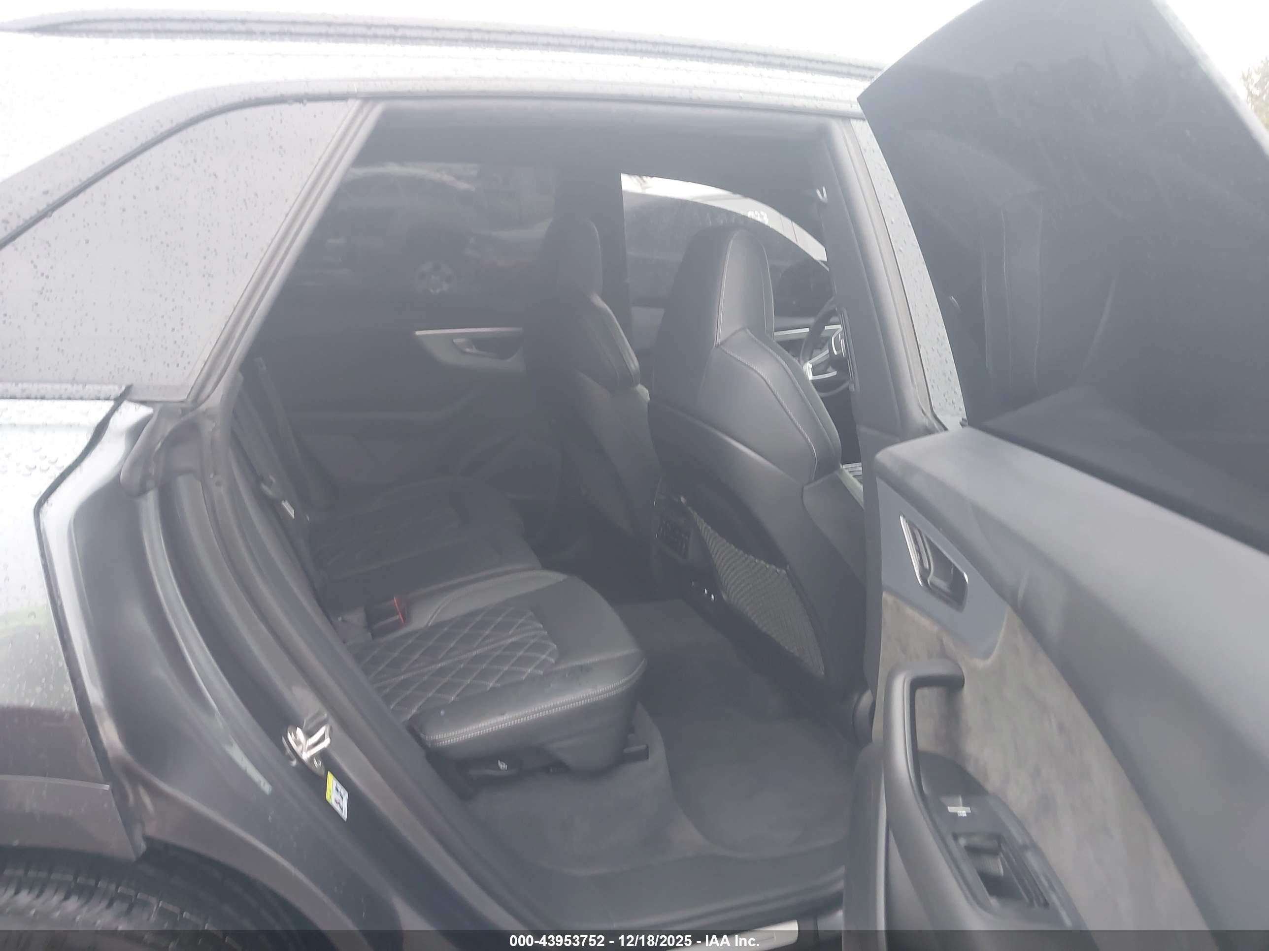 AUDI SQ8 image 8