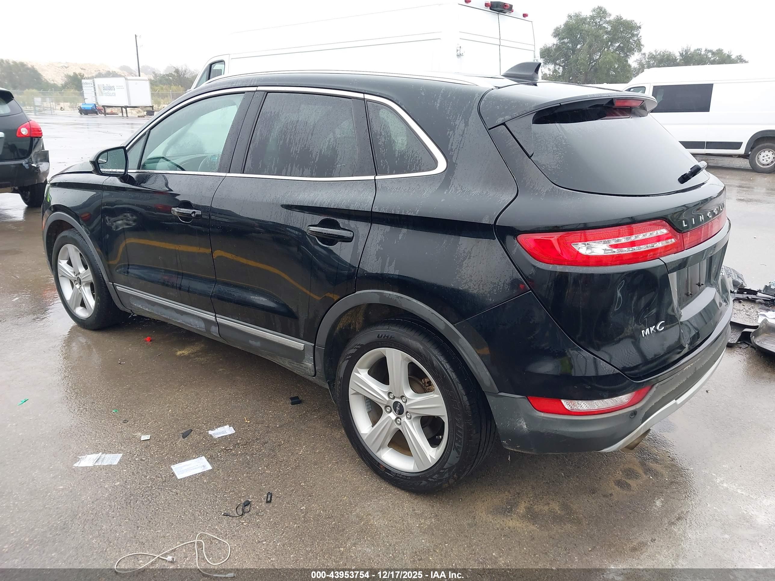 LINCOLN MKC image 3