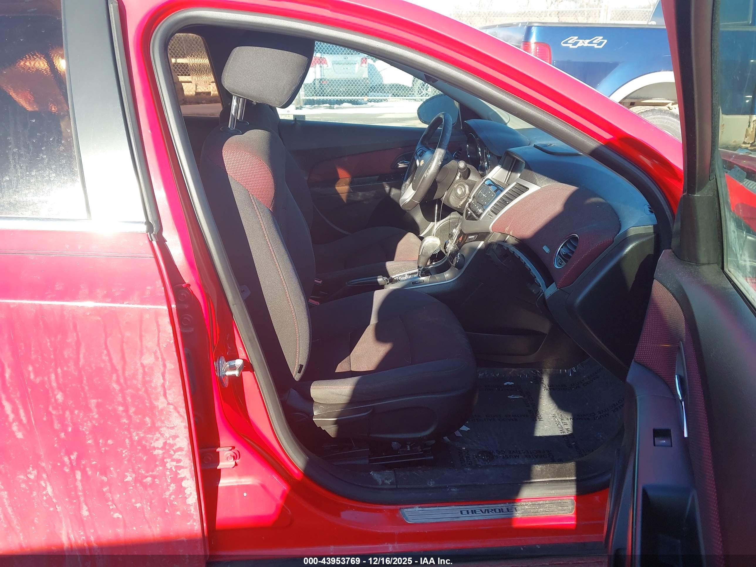 CHEVROLET CRUZE image 5