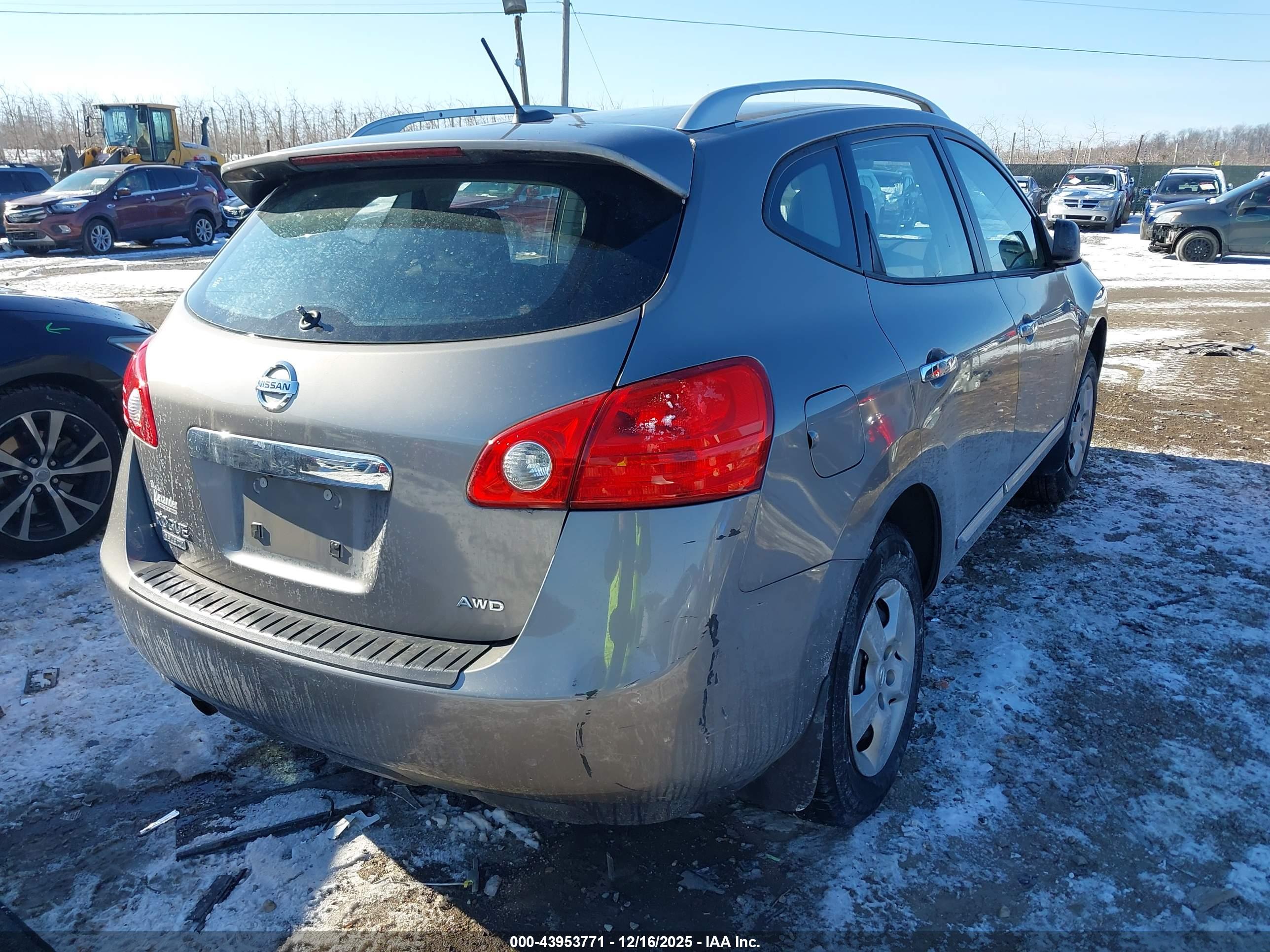 NISSAN ROGUE image 4