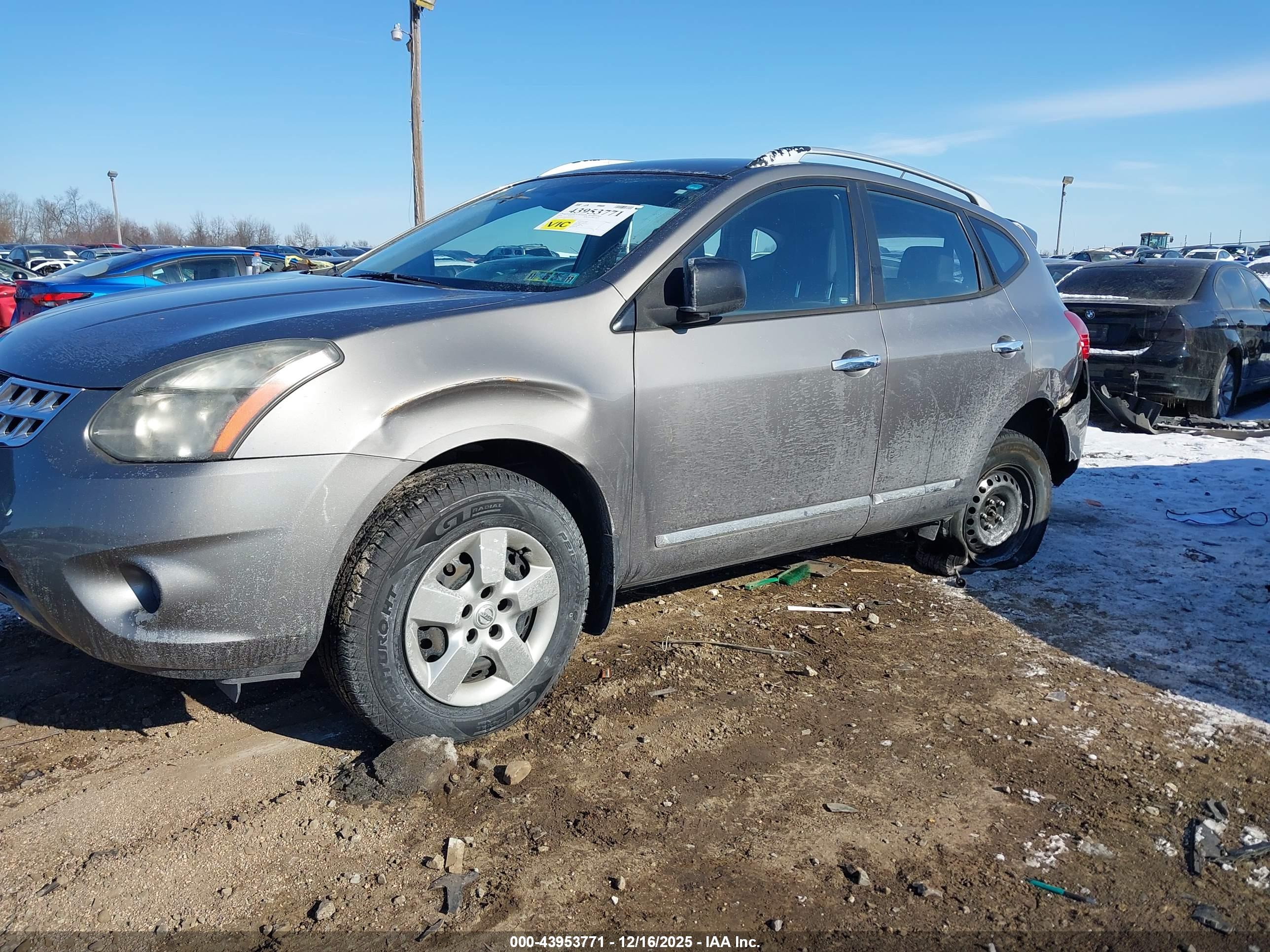 NISSAN ROGUE image 6