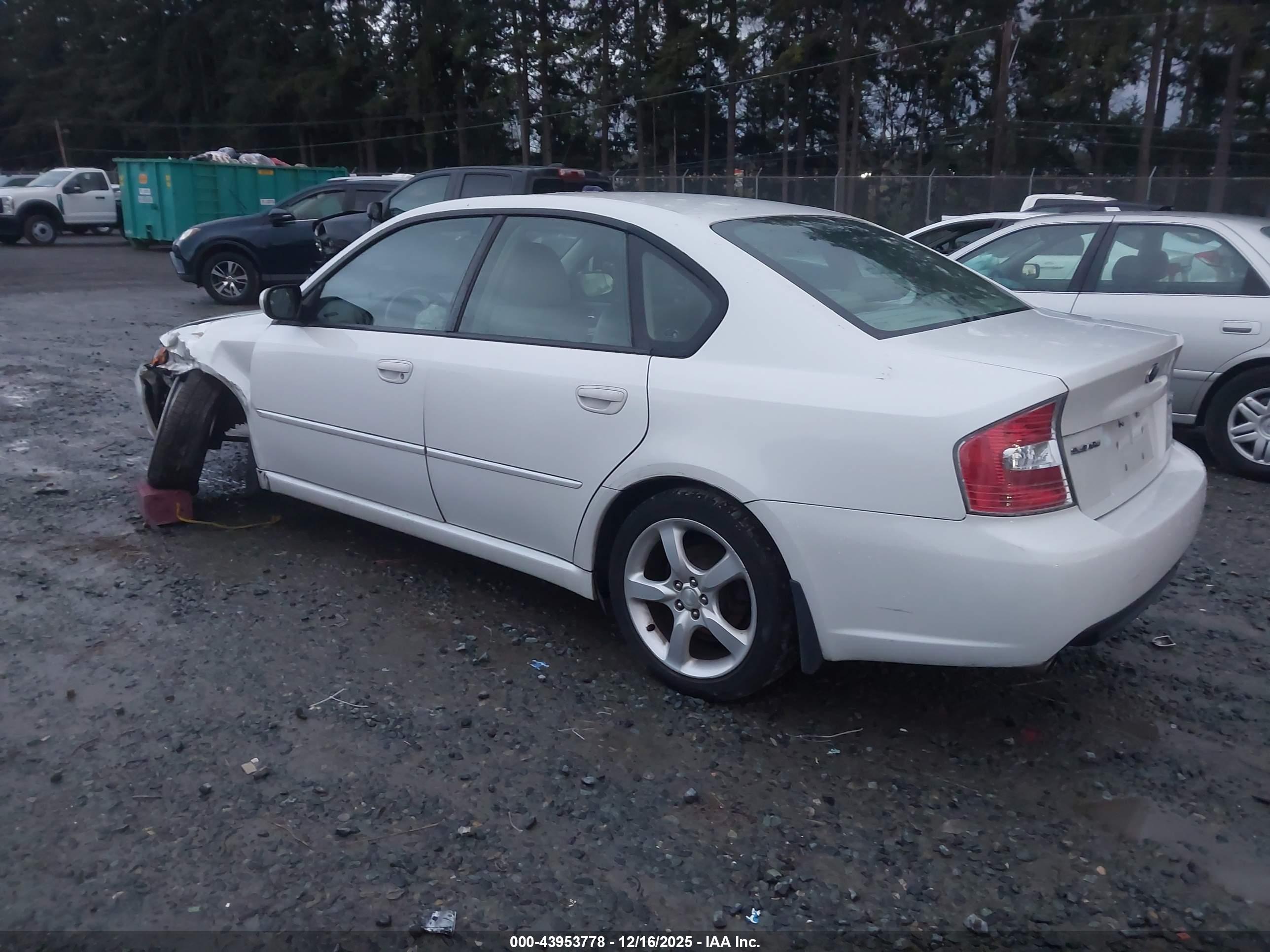 SUBARU LEGACY image 3
