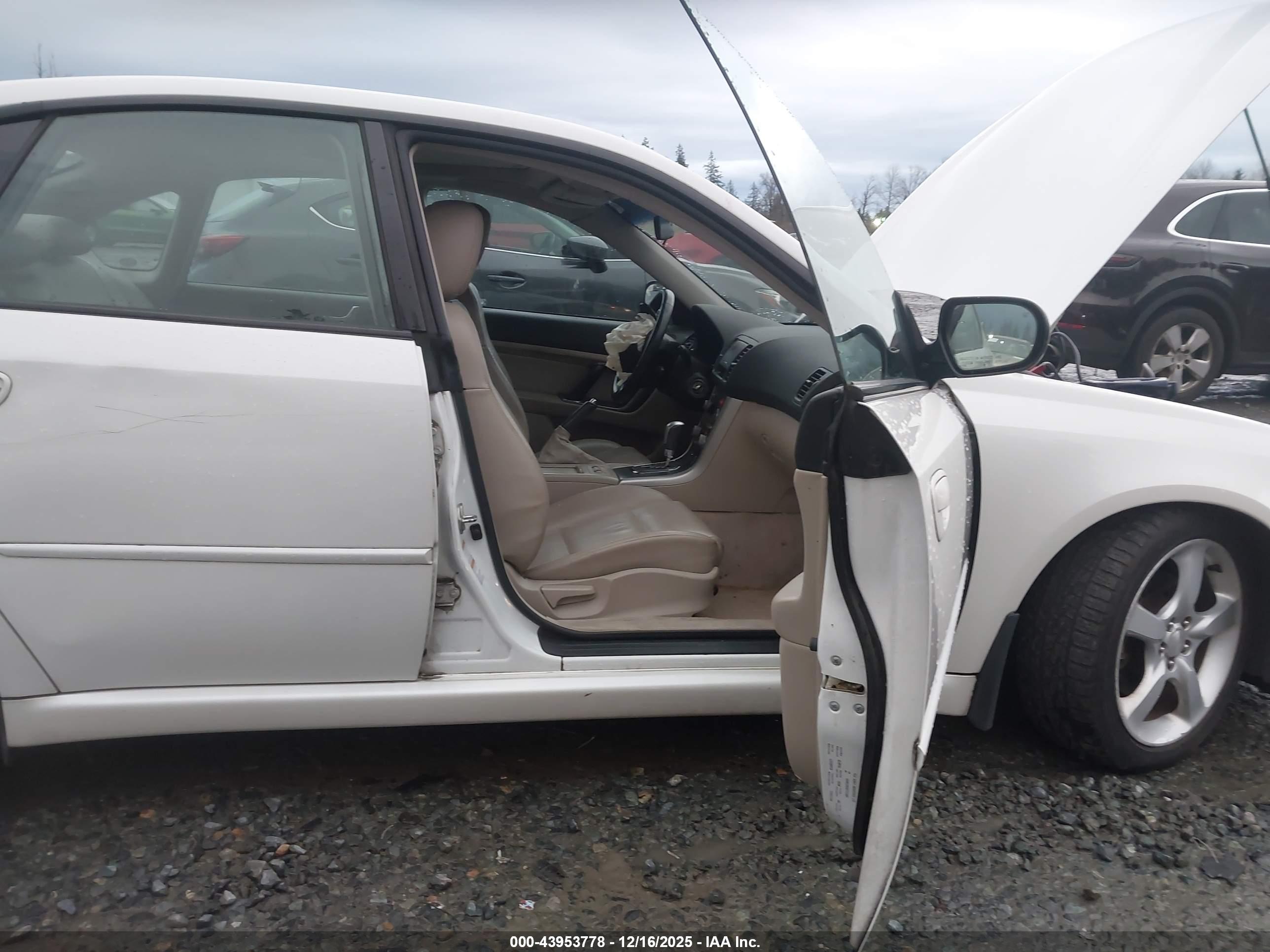SUBARU LEGACY image 5