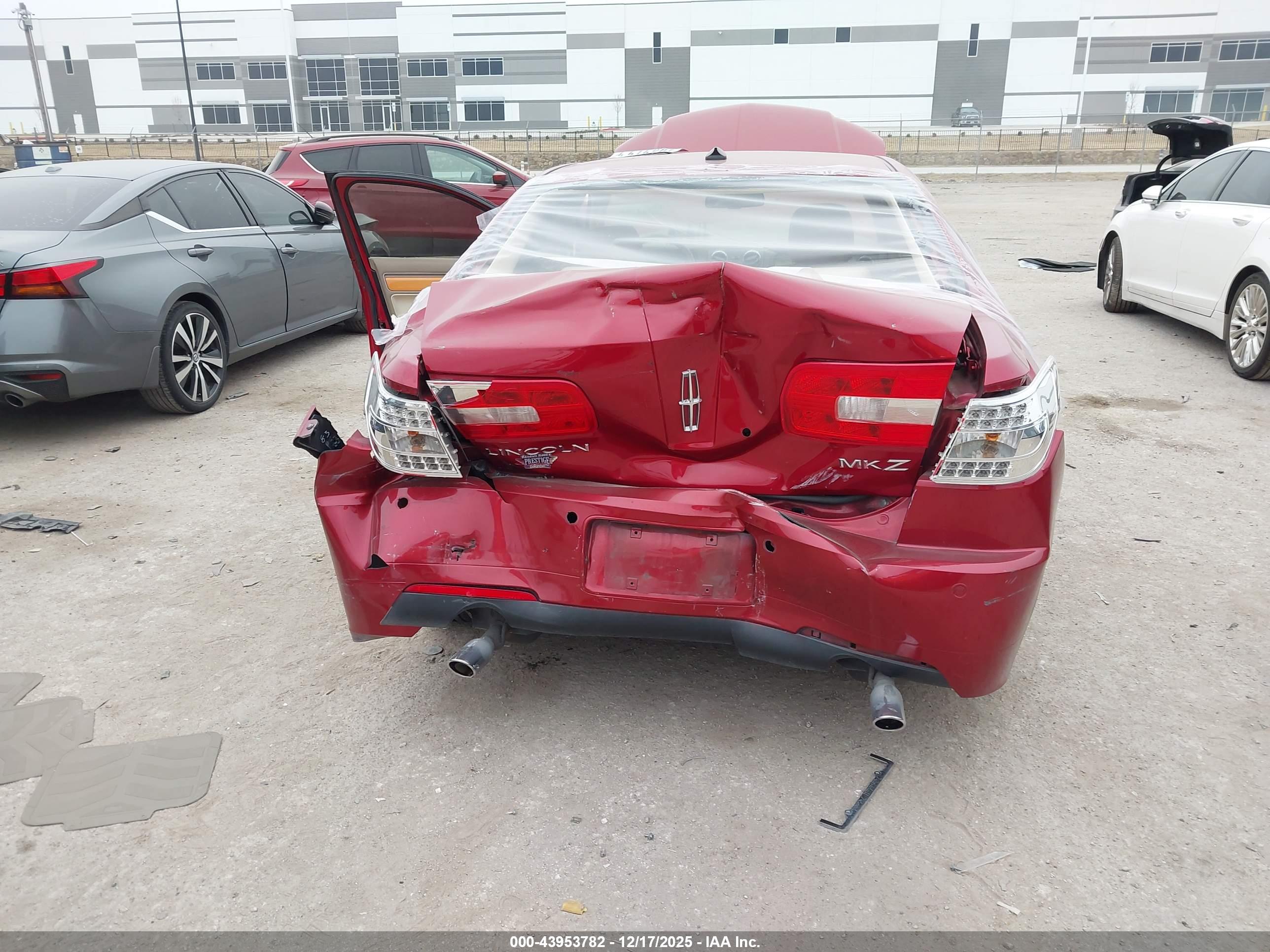LINCOLN MKZ image 6