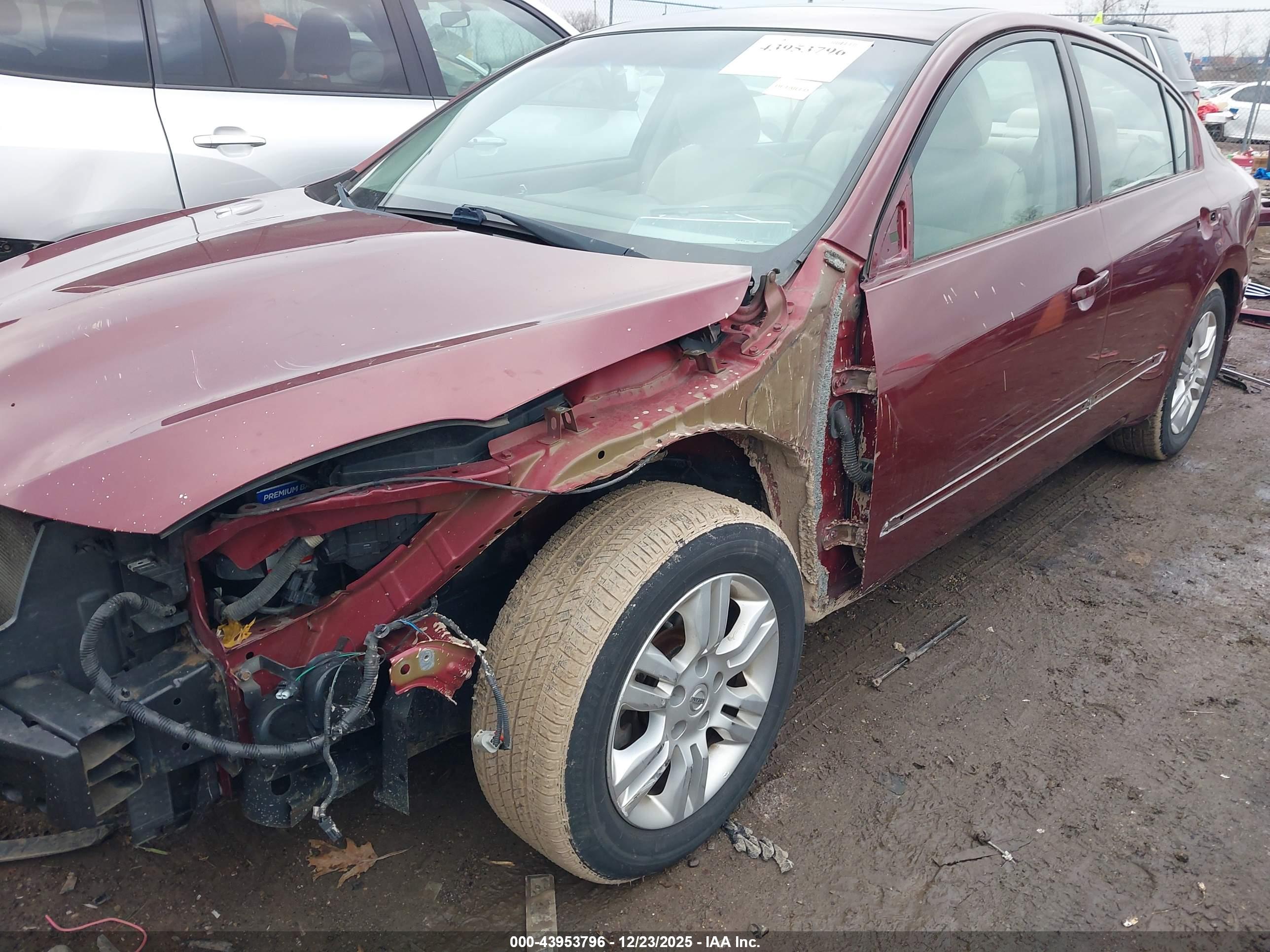 NISSAN ALTIMA image 6