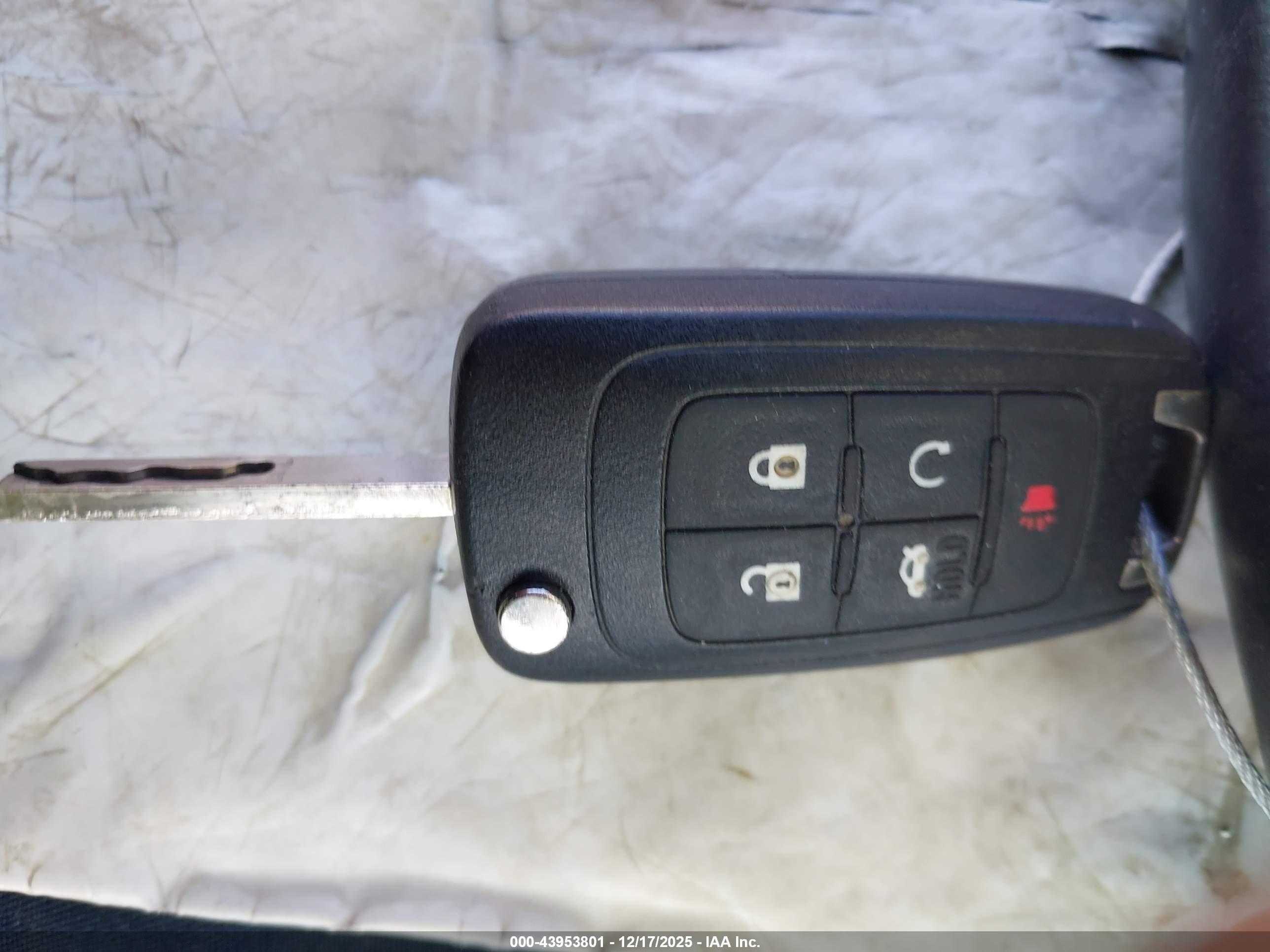 CHEVROLET EQUINOX image 11