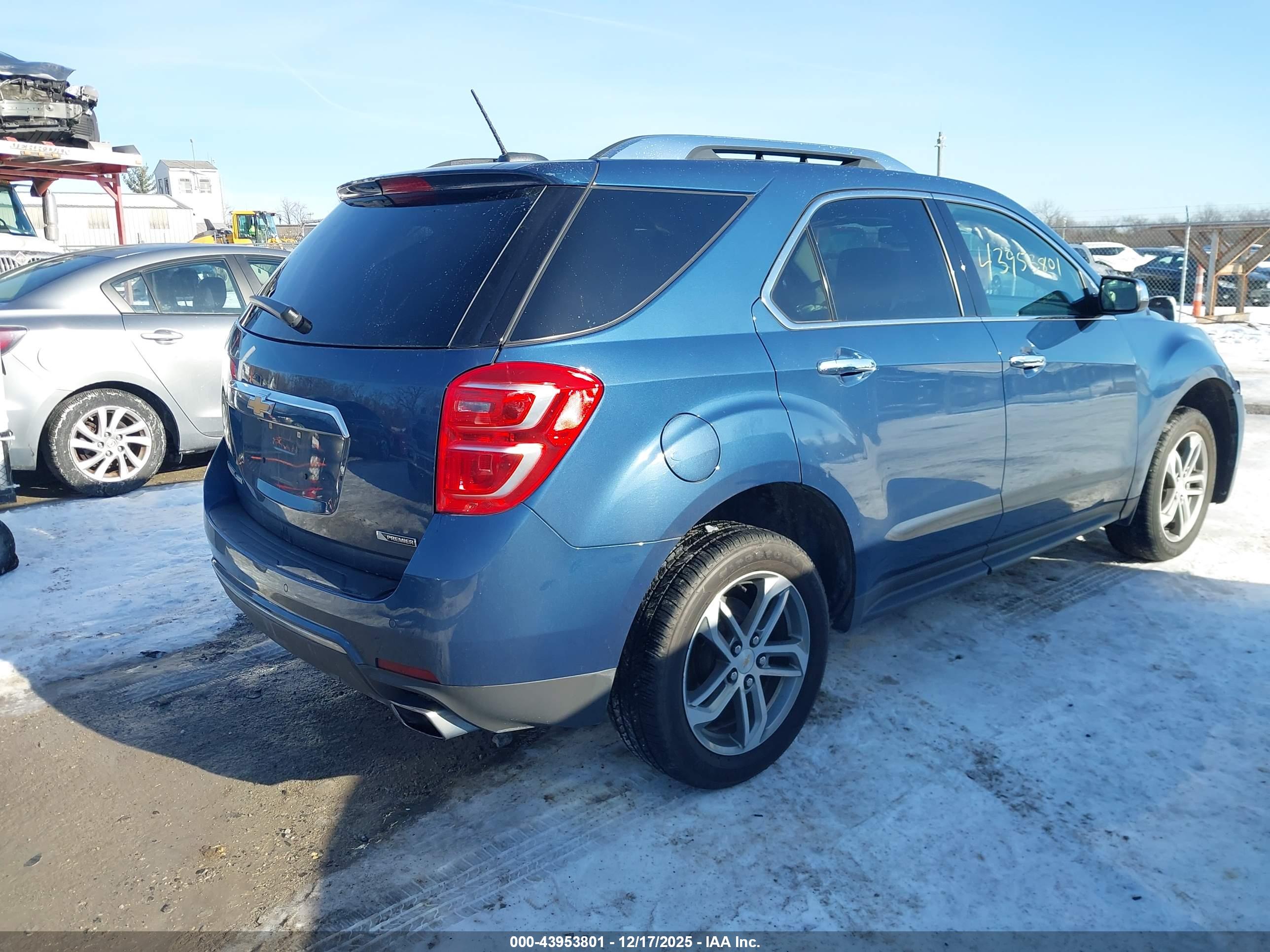 CHEVROLET EQUINOX image 4