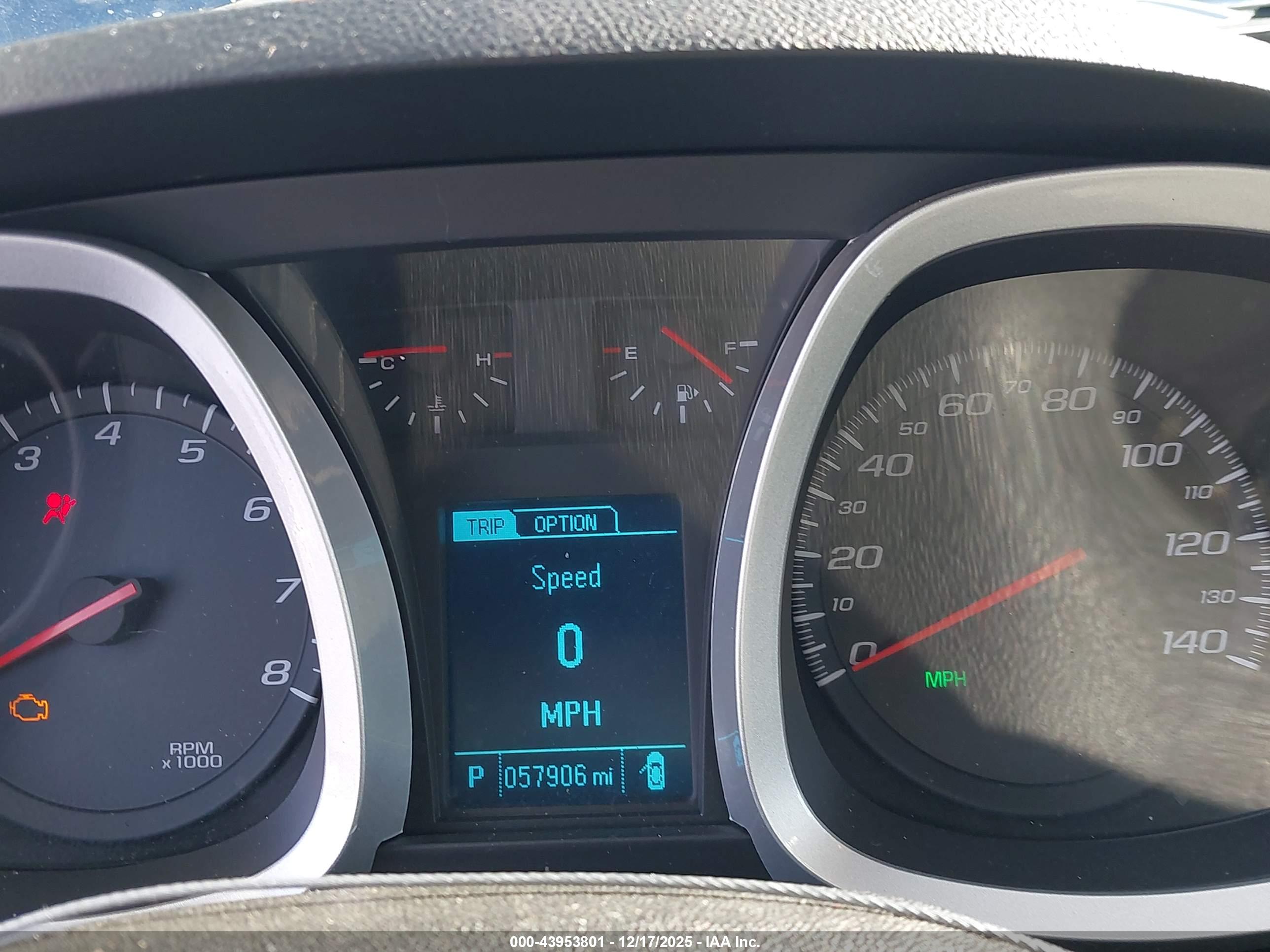 CHEVROLET EQUINOX image 7