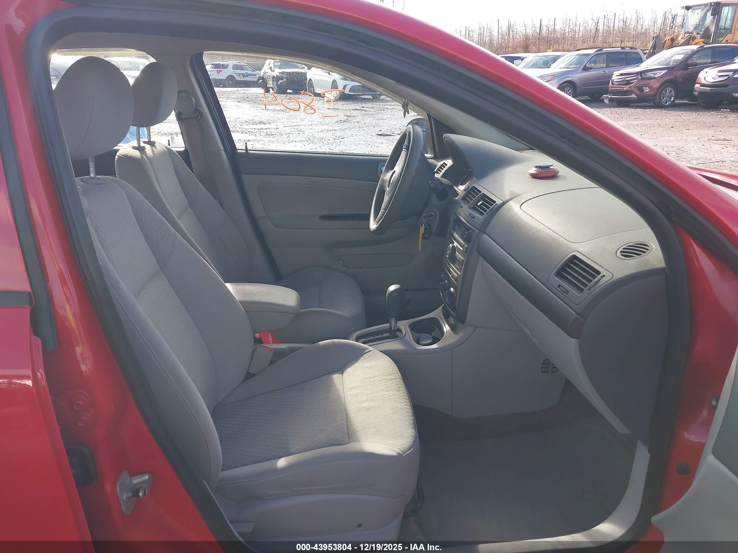 CHEVROLET COBALT image 5