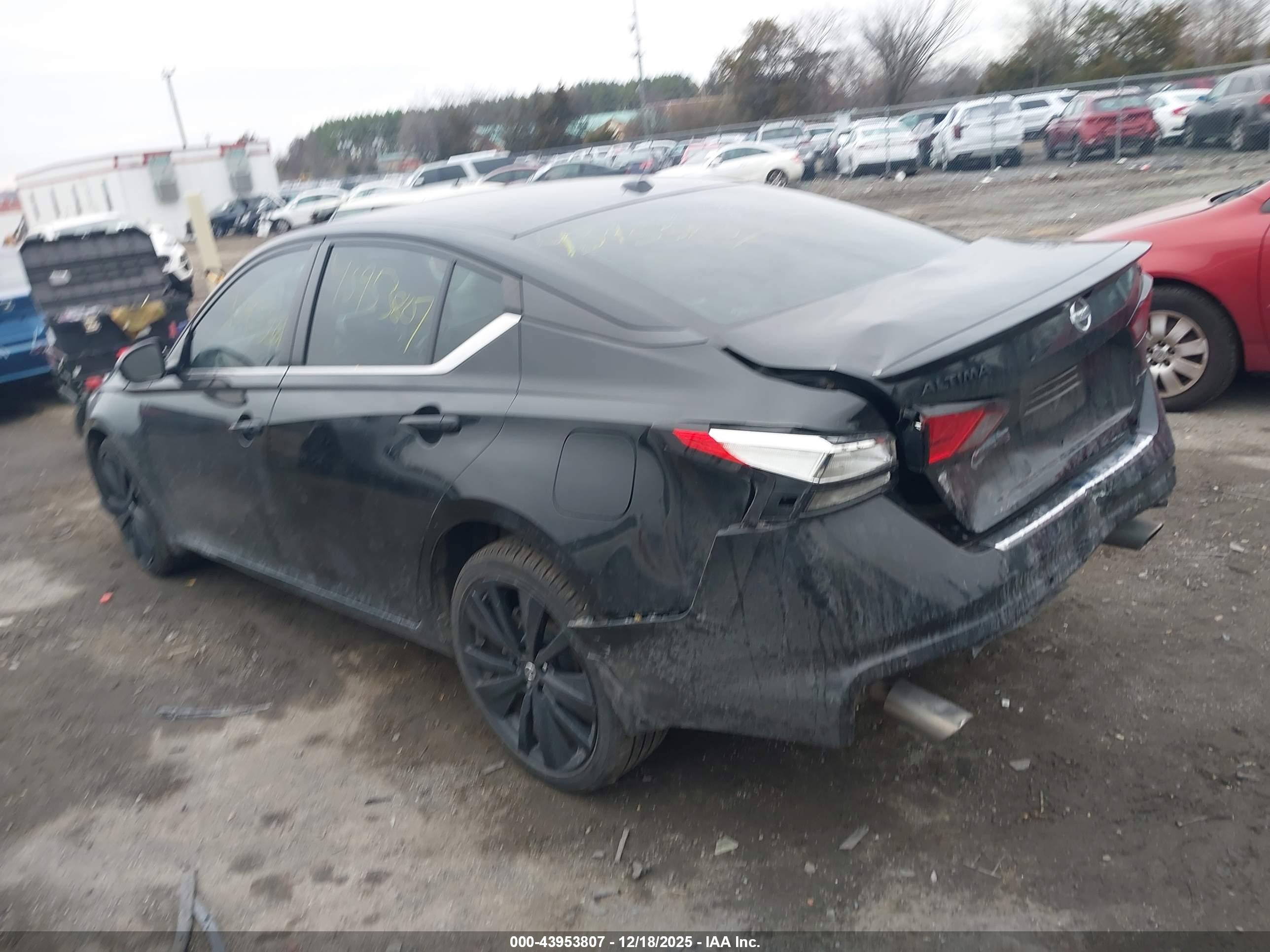 NISSAN ALTIMA image 3