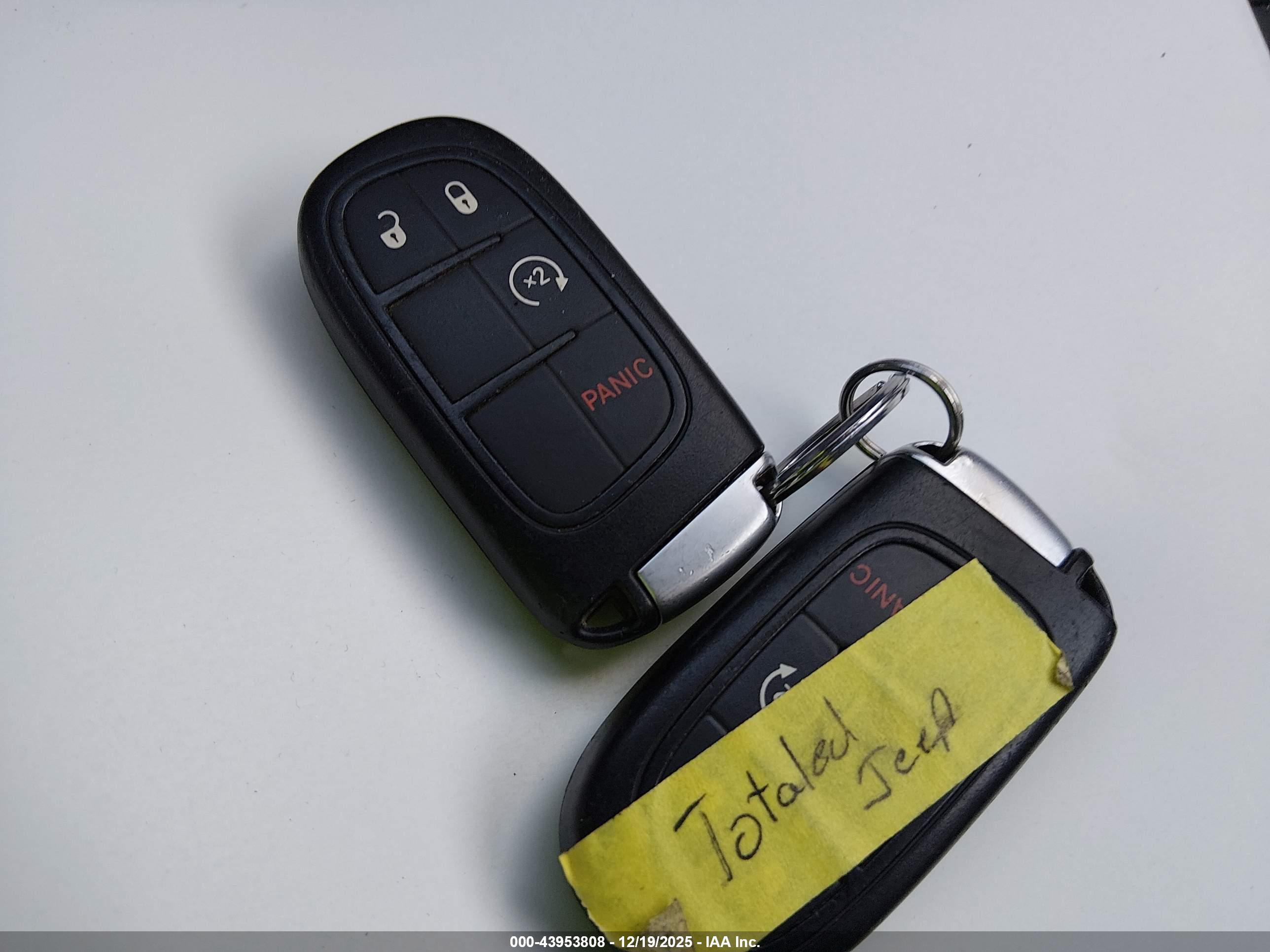 JEEP CHEROKEE image 11