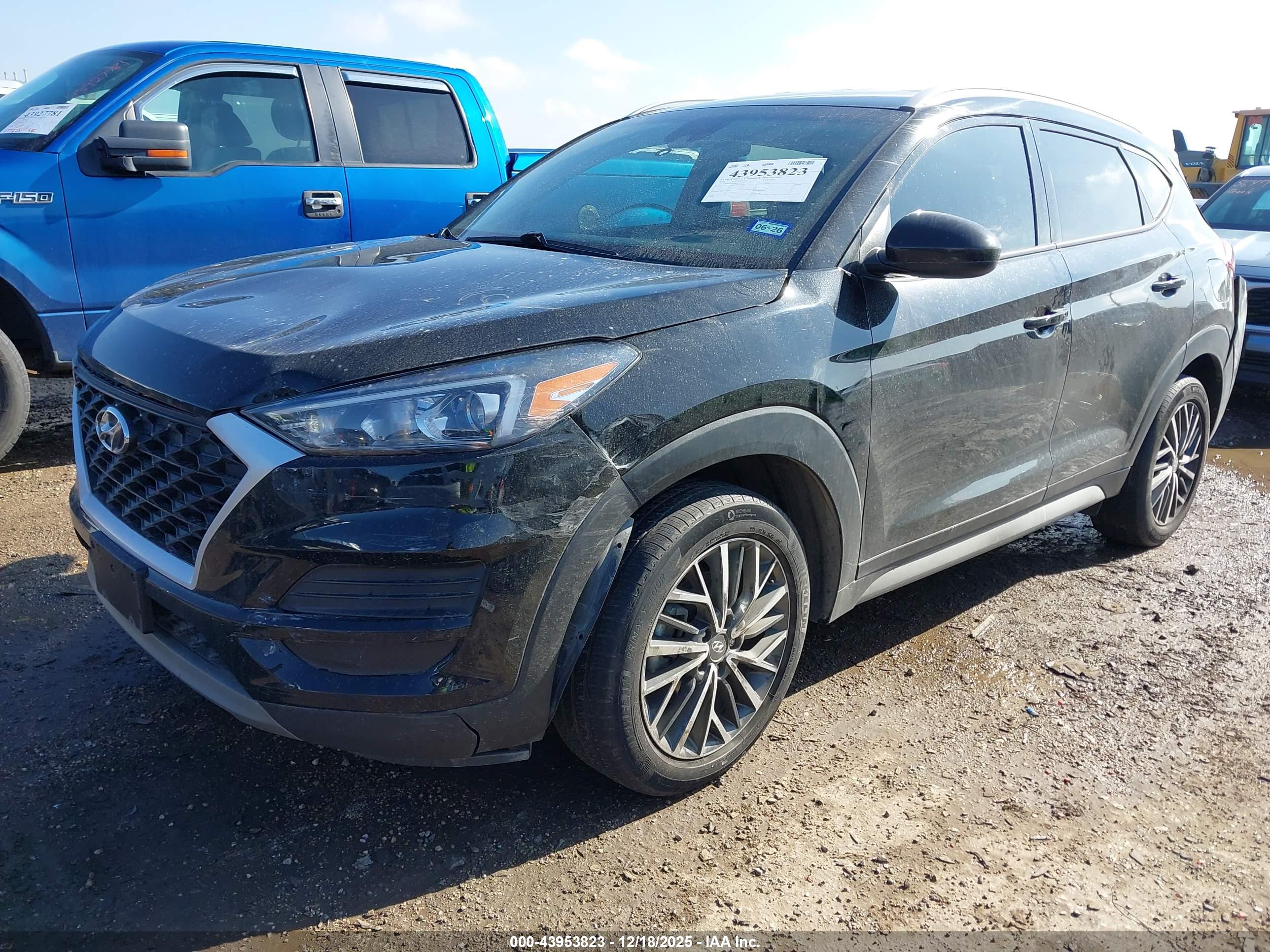 HYUNDAI TUCSON image 2