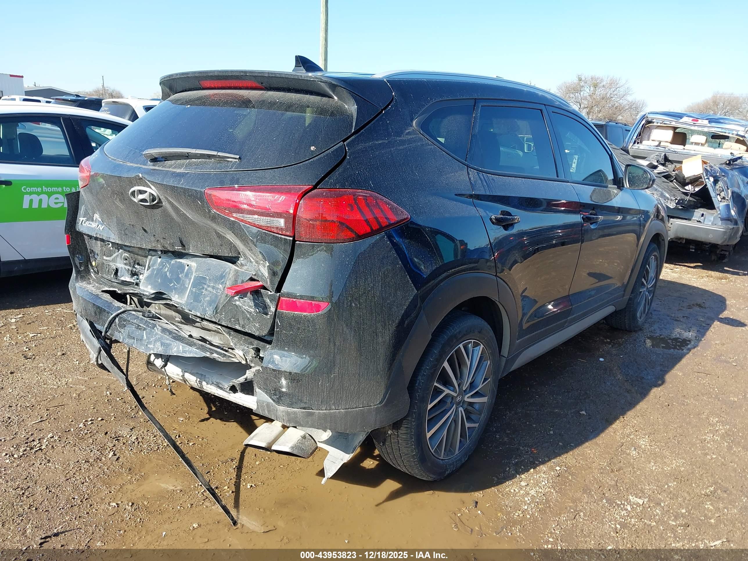 HYUNDAI TUCSON image 4