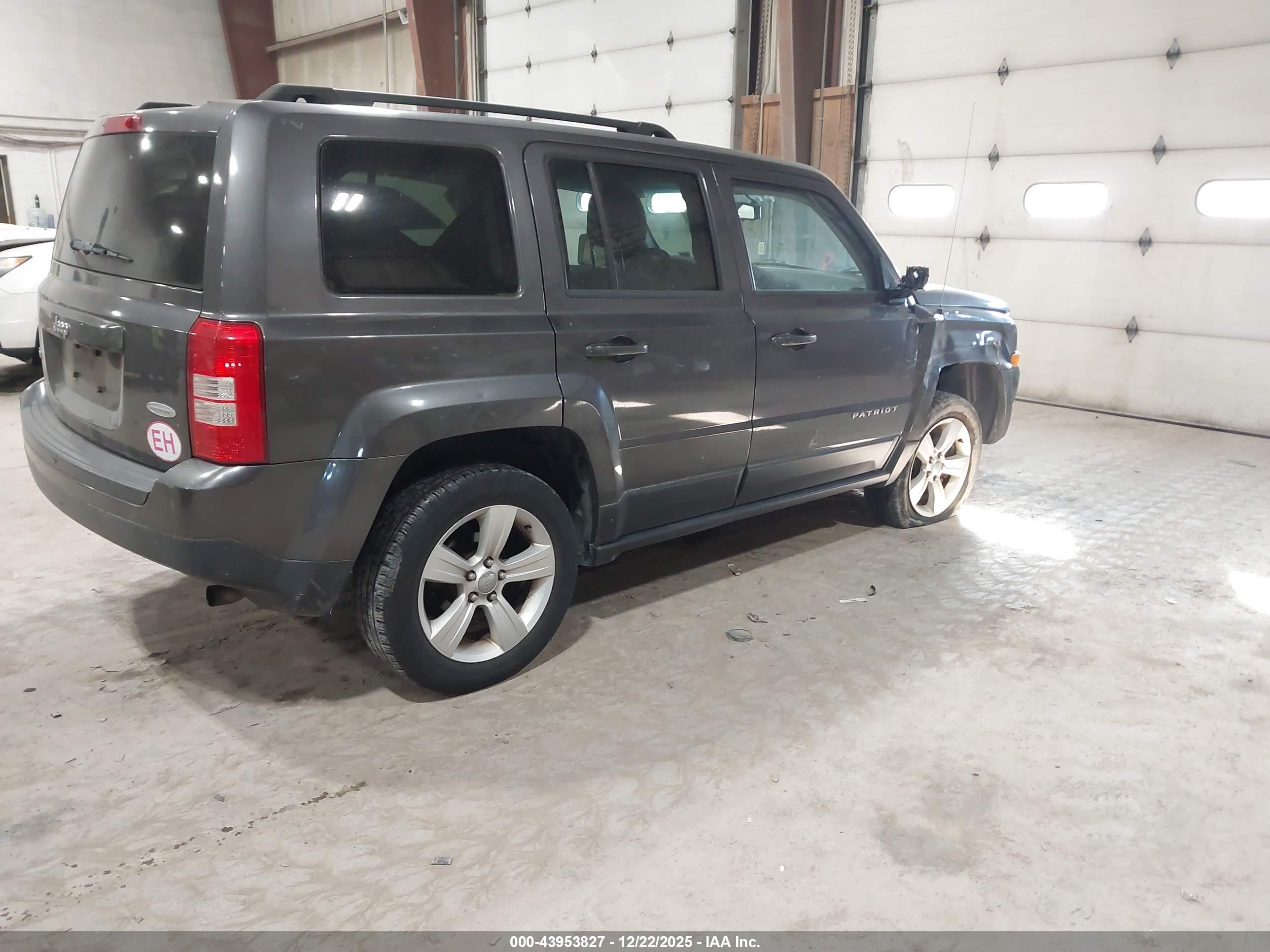 JEEP PATRIOT image 4