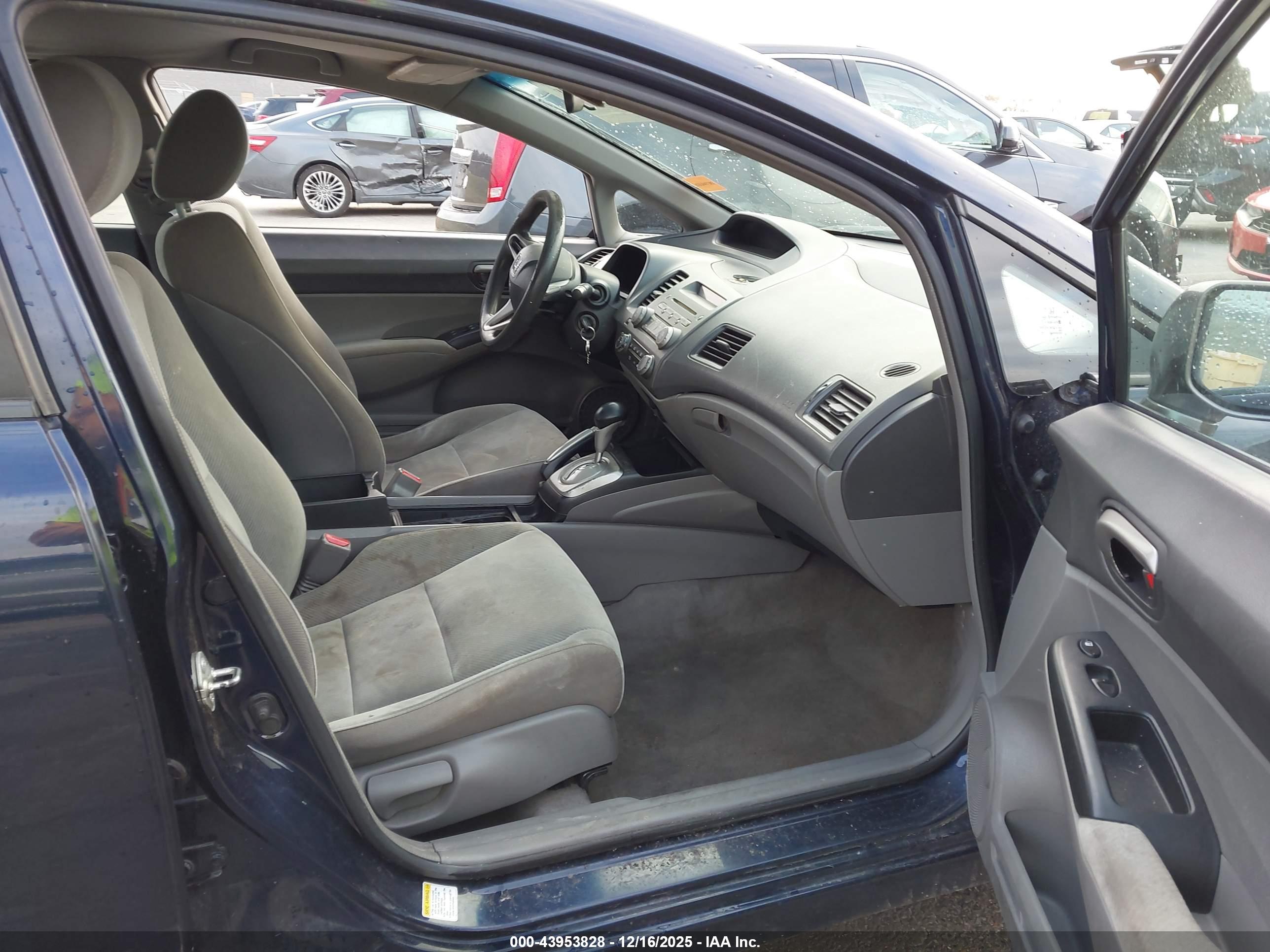 HONDA CIVIC image 5