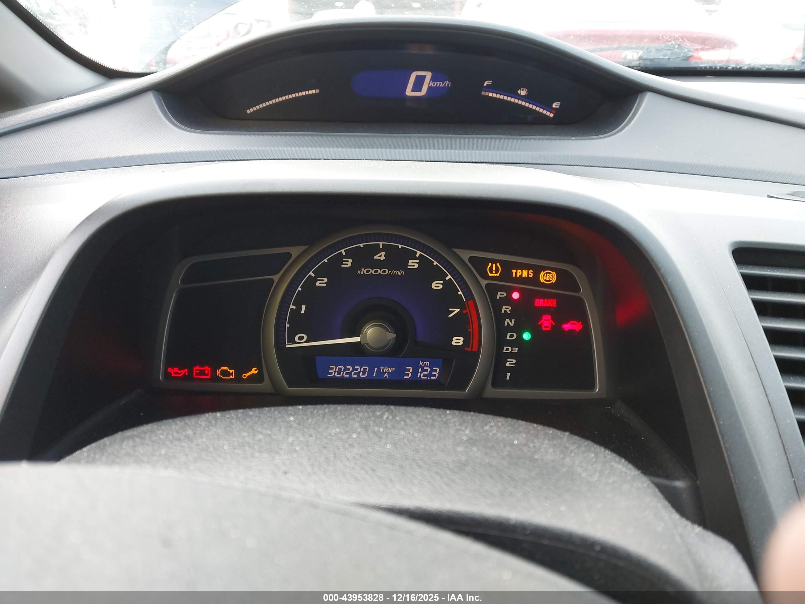 HONDA CIVIC image 7