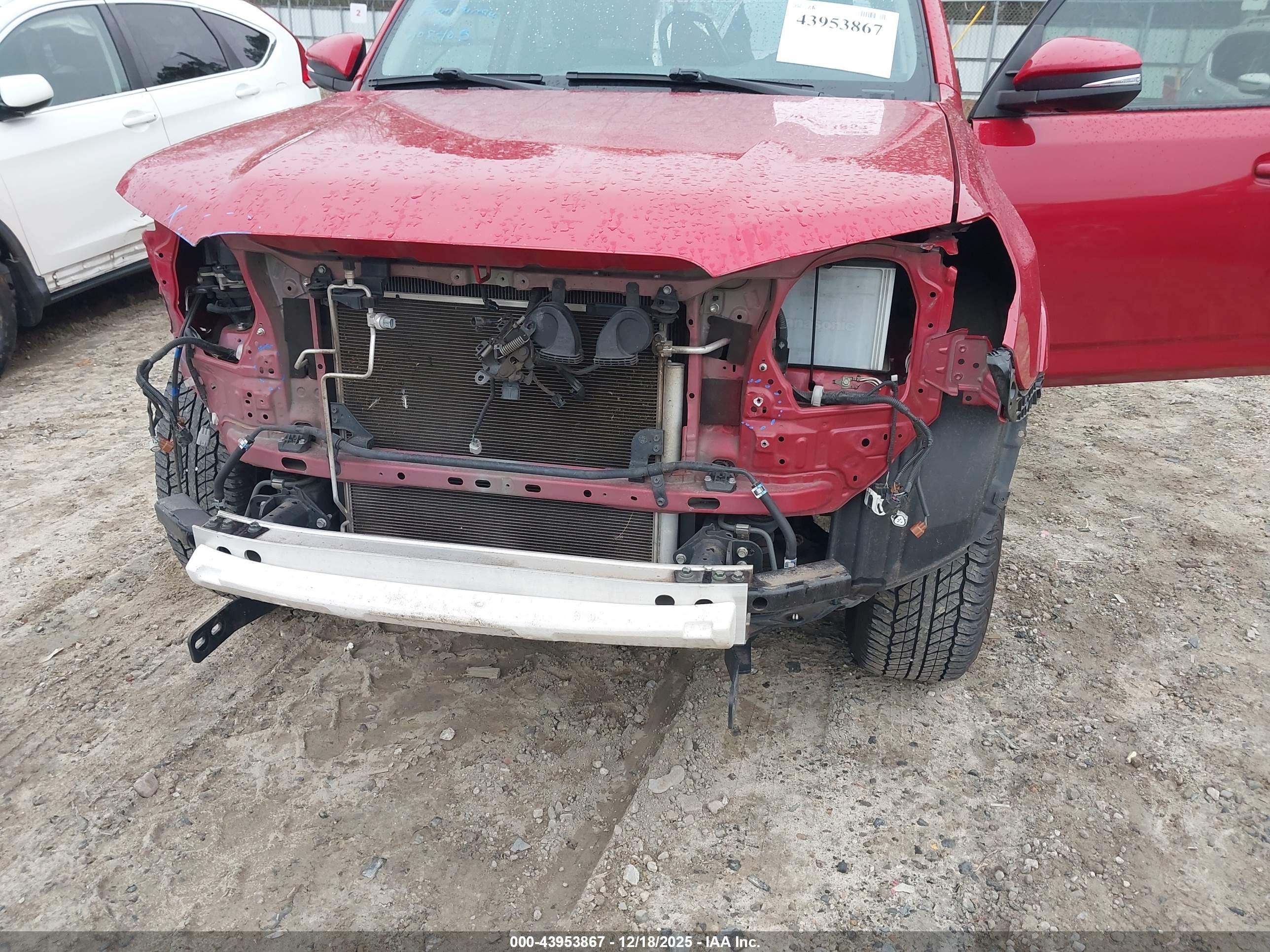 TOYOTA 4RUNNER image 6