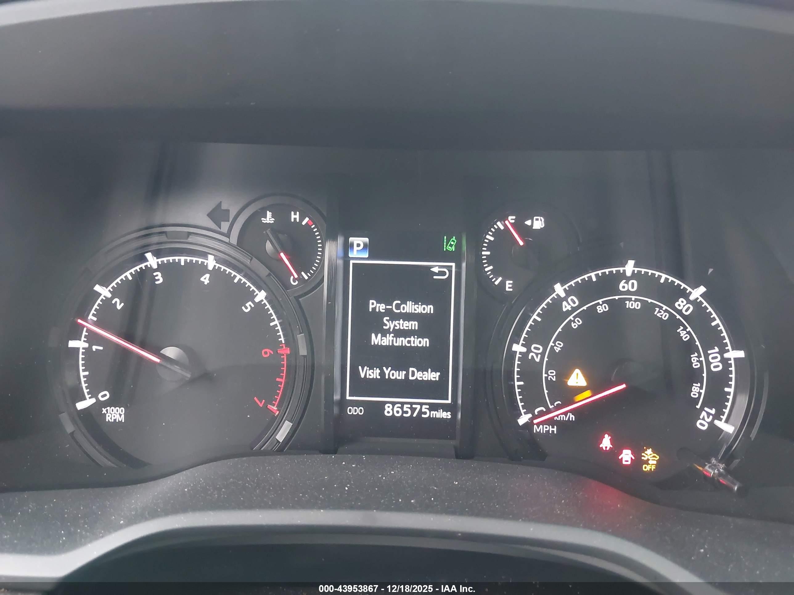 TOYOTA 4RUNNER image 7