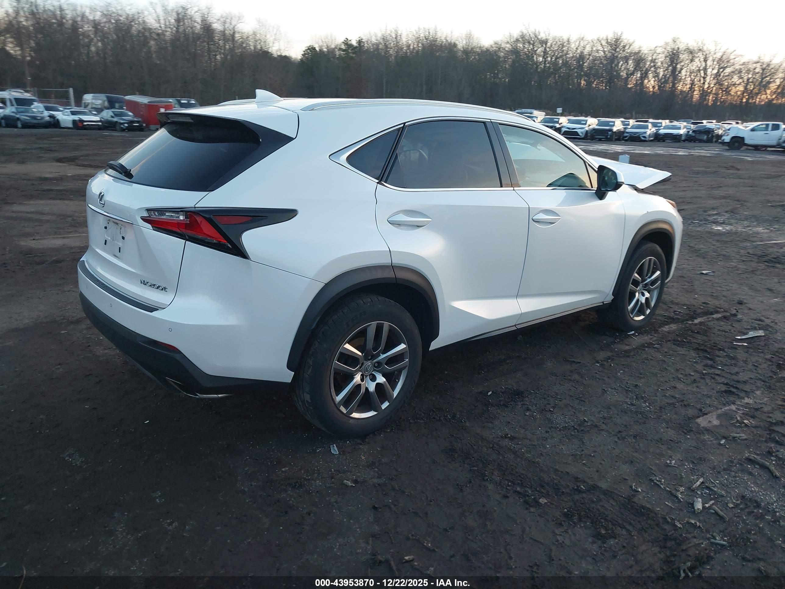 LEXUS NX image 4